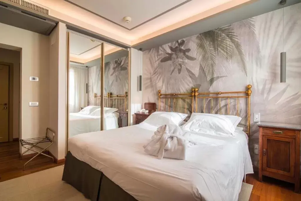 Bedroom, Bed in Terme Preistoriche Resort & Spa