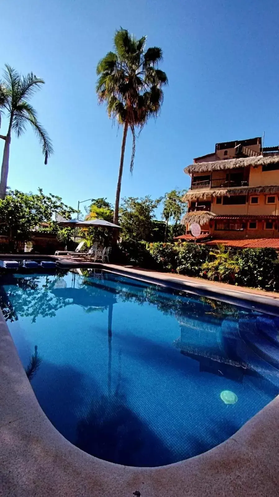 Swimming Pool in Hotel Villas Ema