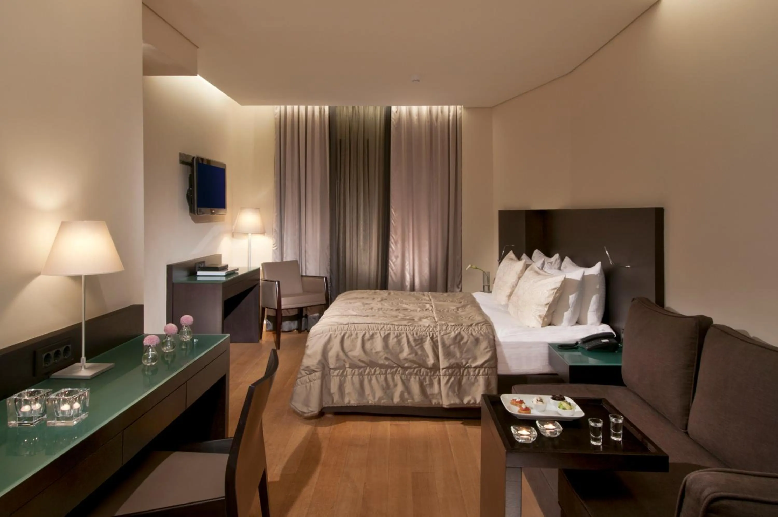 Bedroom, Bed in O&B Athens Boutique Hotel