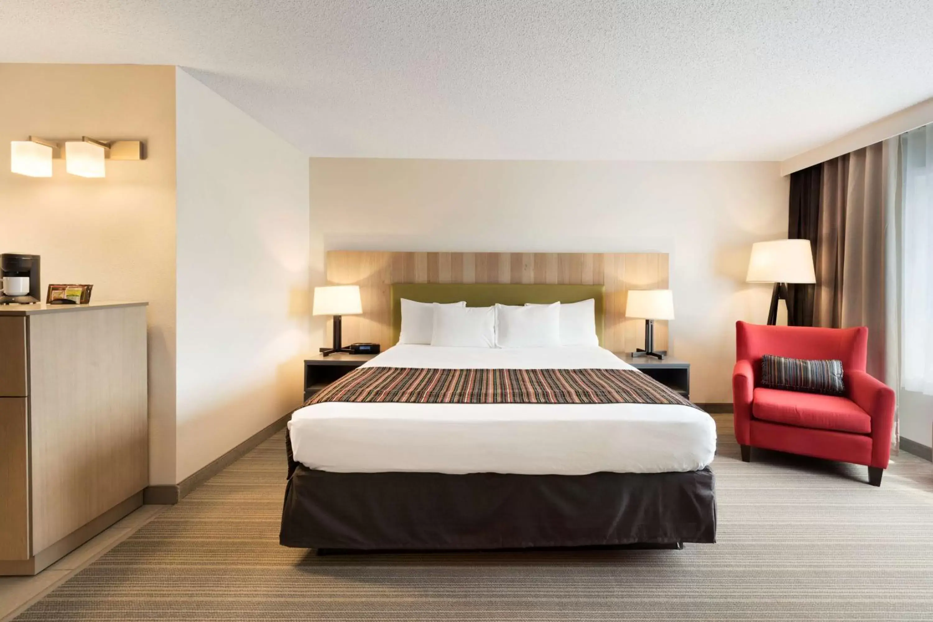 Photo of the whole room, Bed in Country Inn & Suites by Radisson, Chippewa Falls, WI