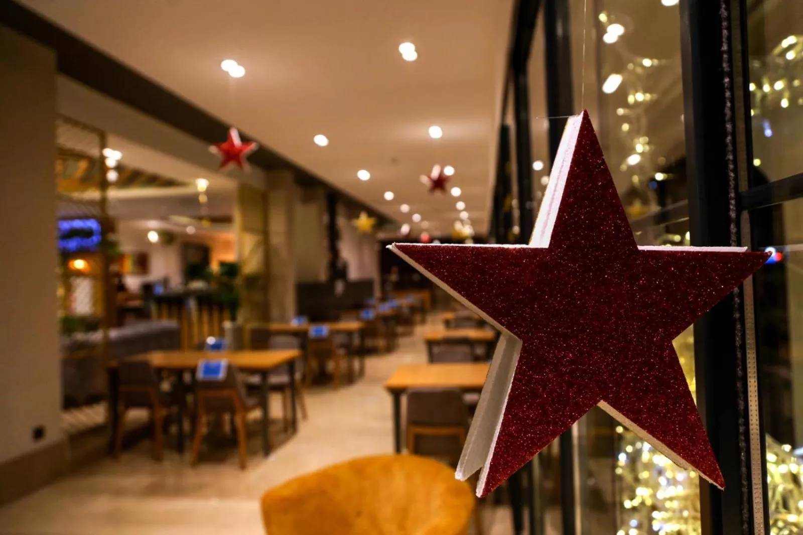 Restaurant/places to eat in Sealife Lounge - Adult only