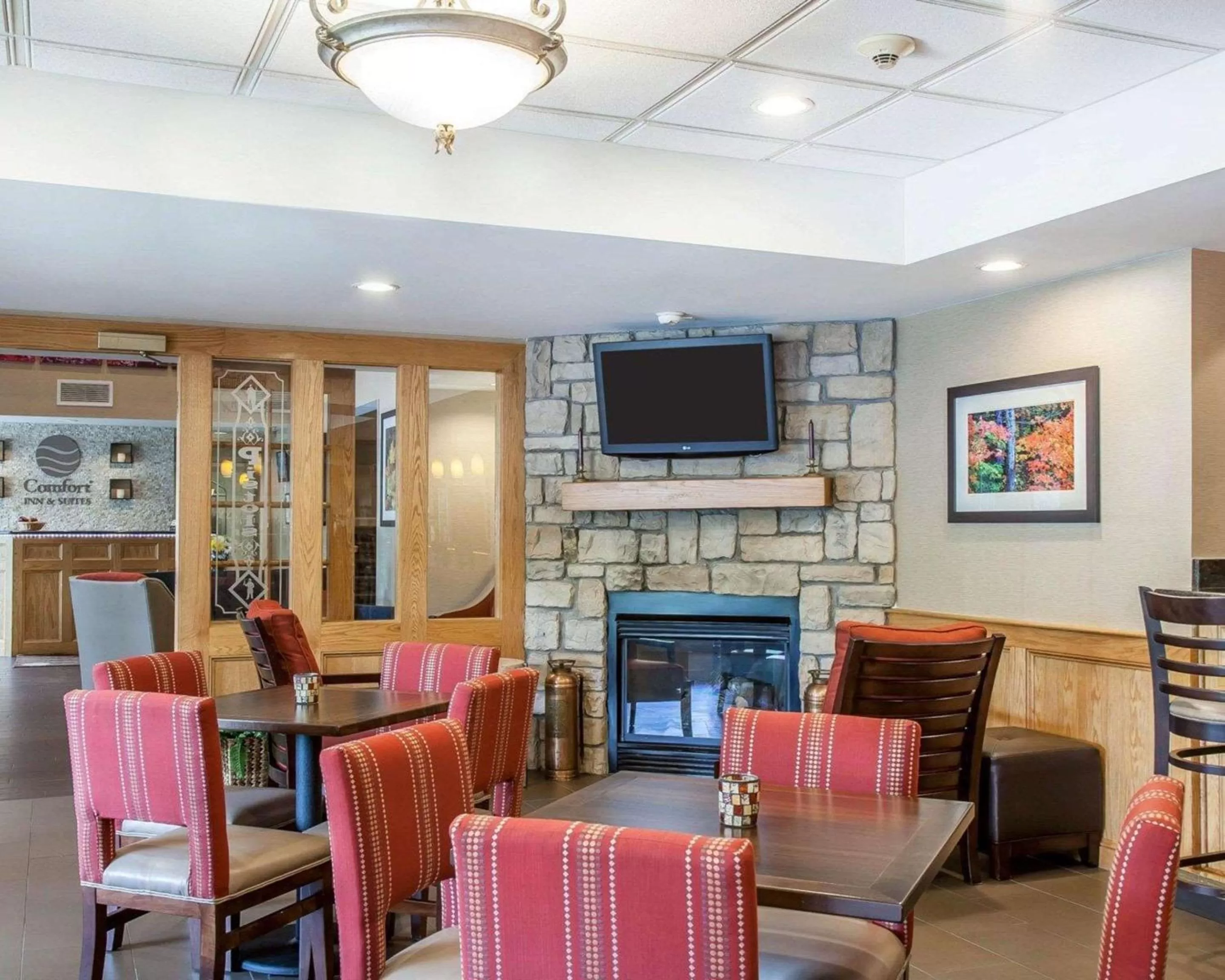 Restaurant/places to eat in Comfort Inn & Suites Sturbridge-Brimfield