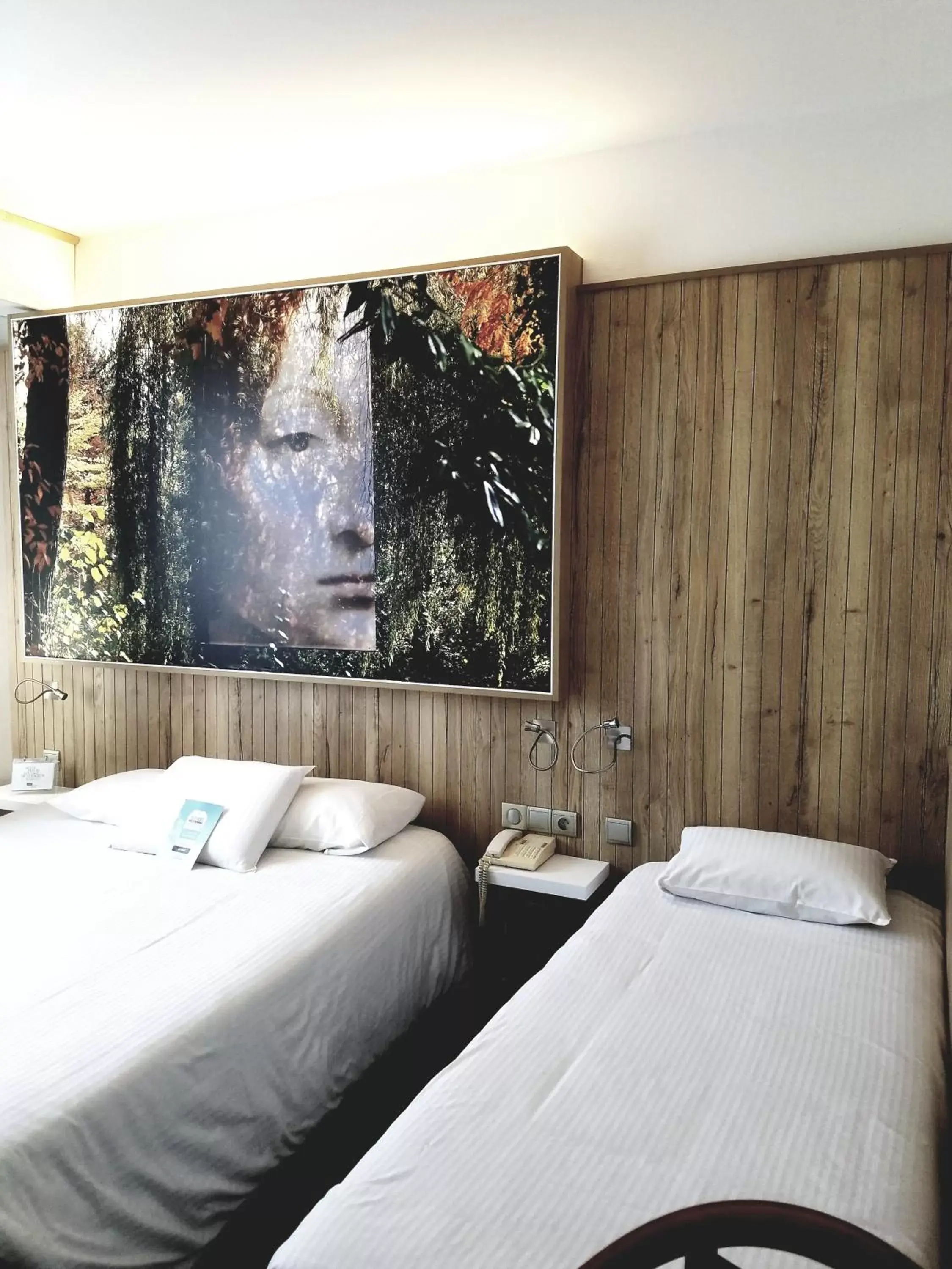 Bed in Kyriad Hotel Tours Centre Bed in Kyriad Hotel Tours Centre