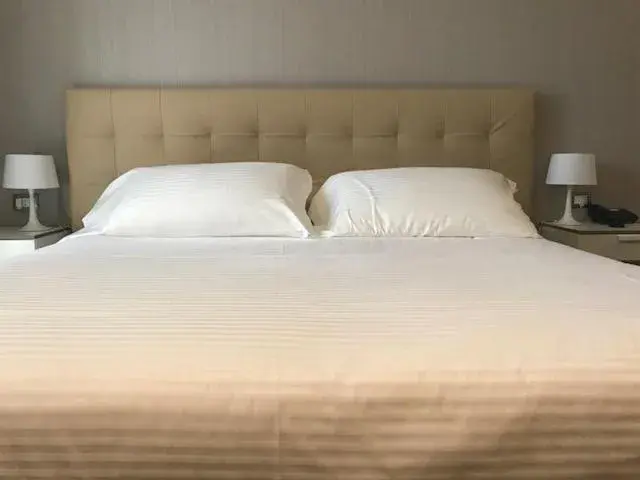 Photo of the whole room, Bed in Hotel d'Aragona