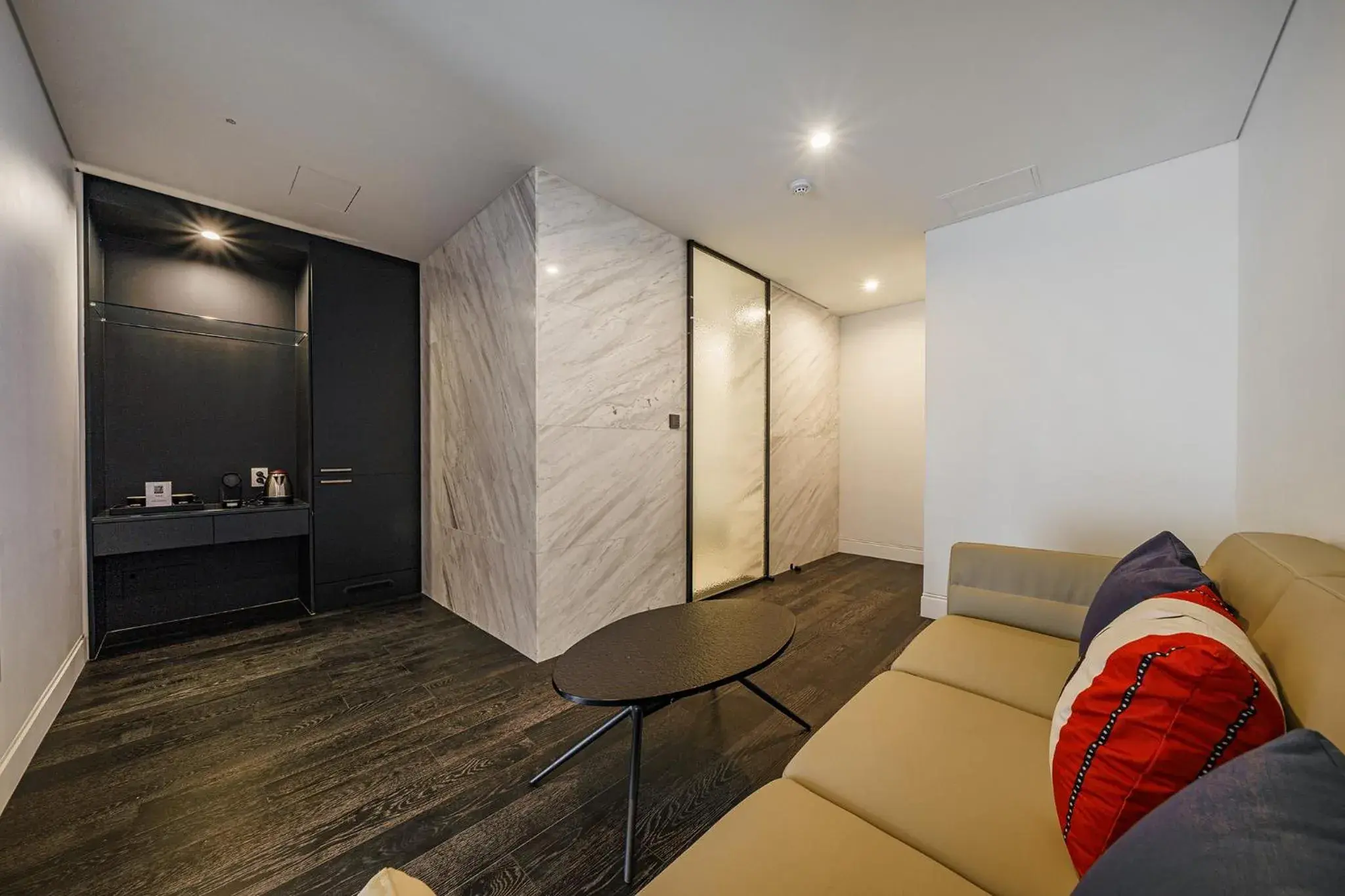 Living room, Seating Area in Jongno Amare Hotel