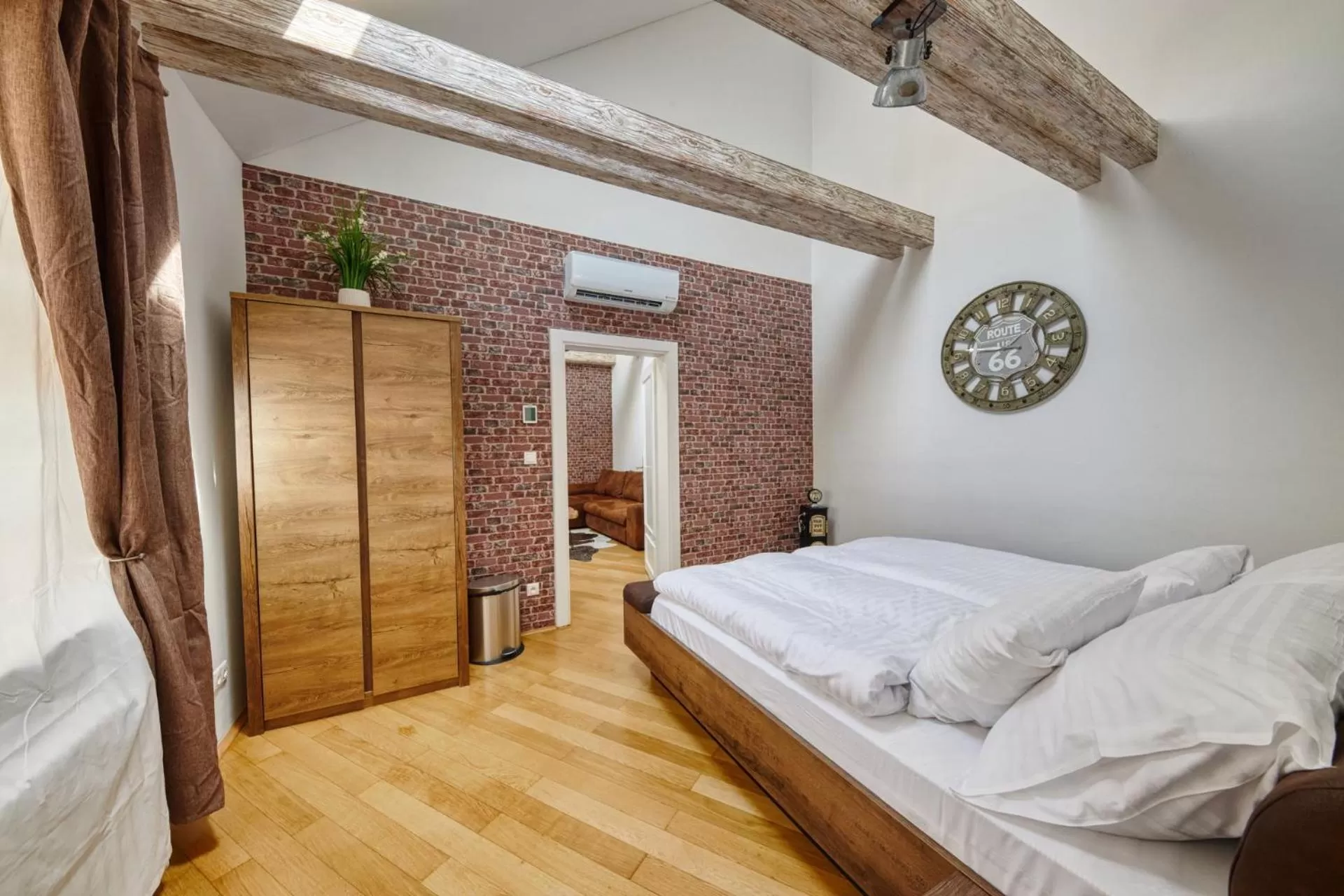 Bedroom, Bed in Aapartamentoos