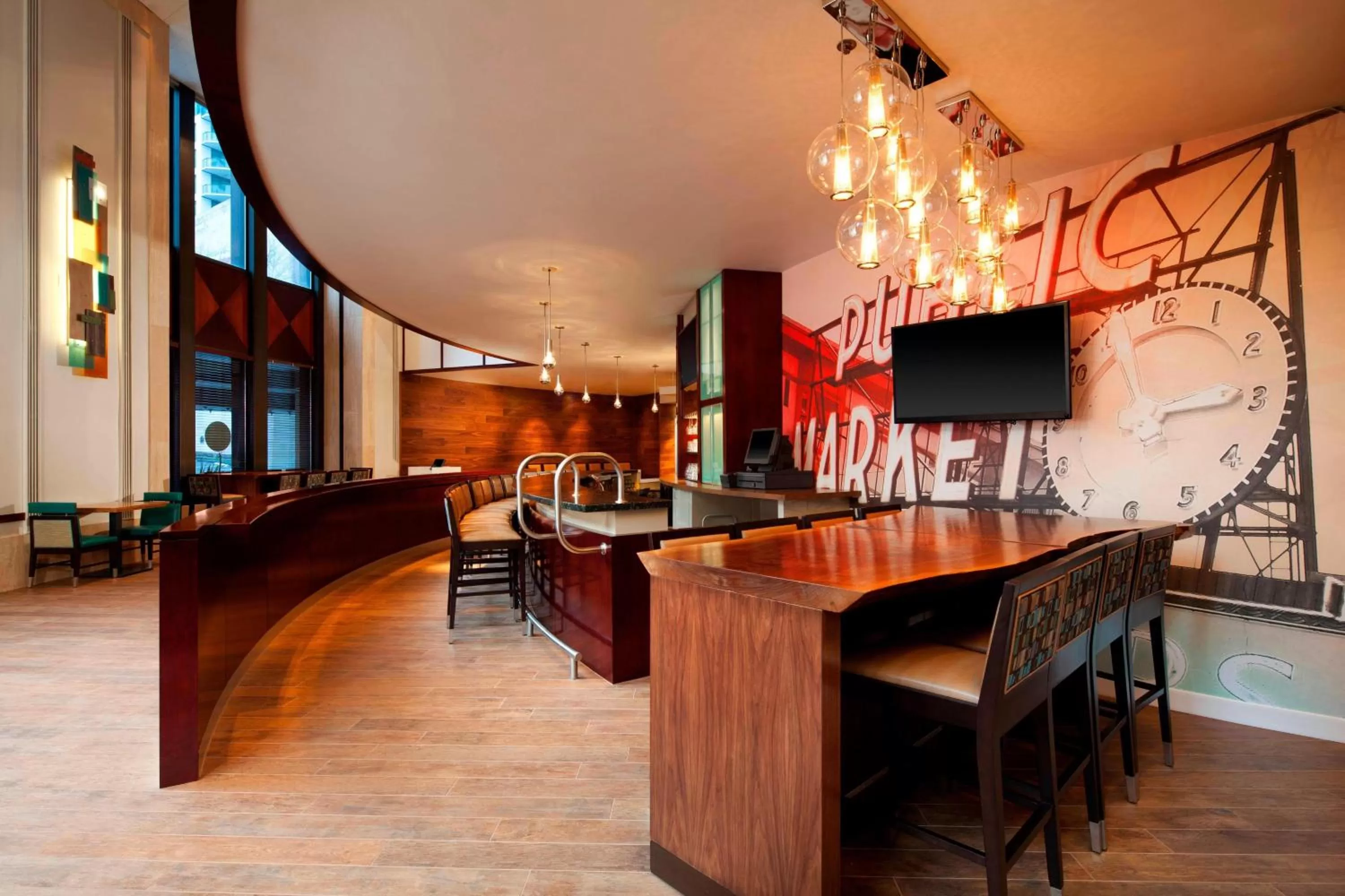 Lounge or bar in The Westin Seattle