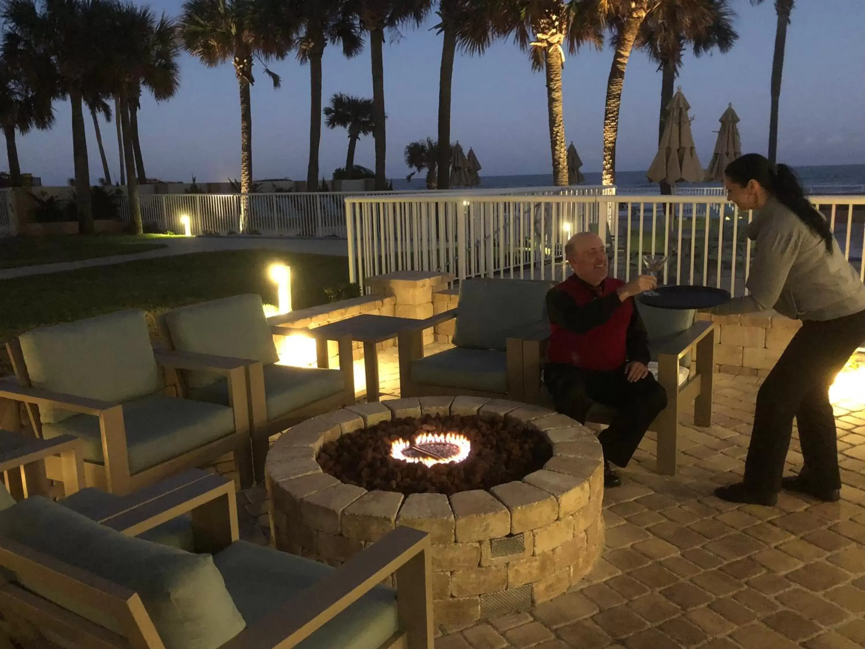 Lobby or reception in Holiday Inn Hotel & Suites Daytona Beach On The Ocean by IHG Lobby or reception in Holiday Inn Hotel & Suites Daytona Beach On The Ocean by IHG