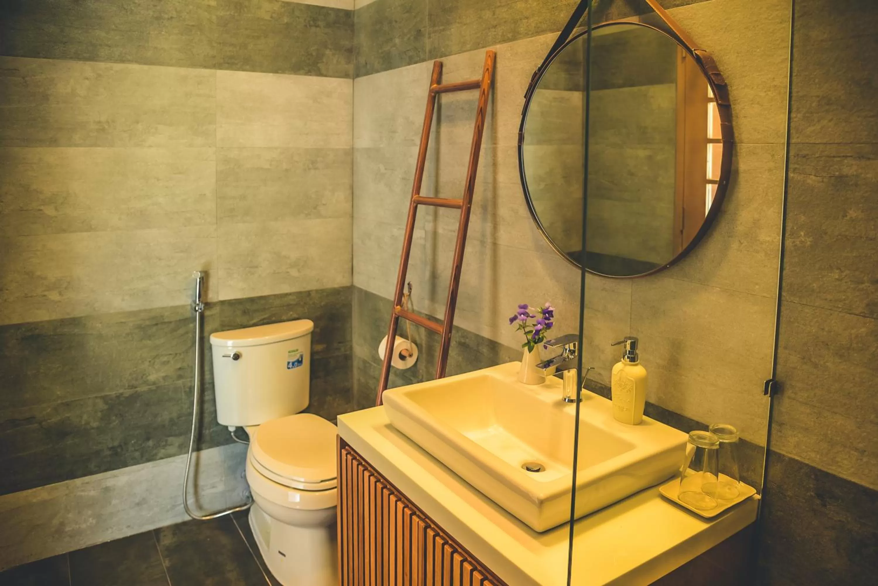 Toilet in Binh Minh Eco Lodge