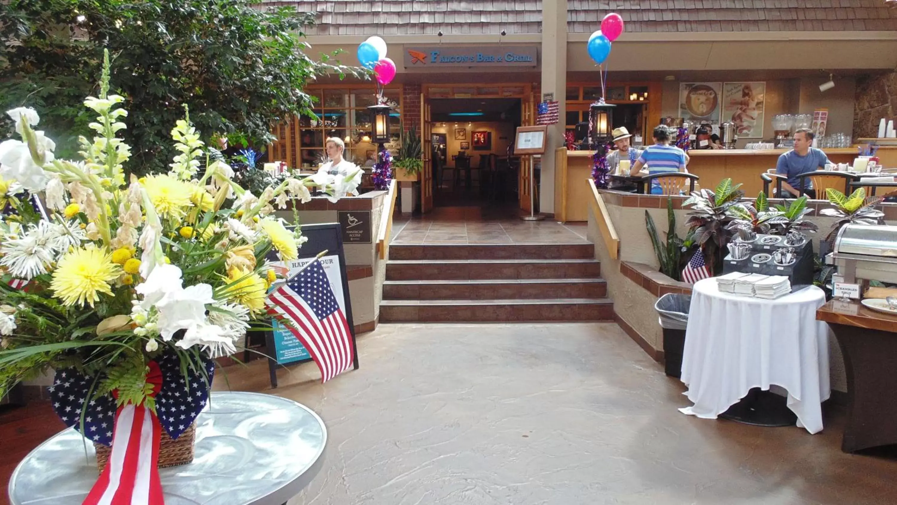 Banquet/Function facilities, Restaurant/Places to Eat in The Academy Hotel Colorado Springs