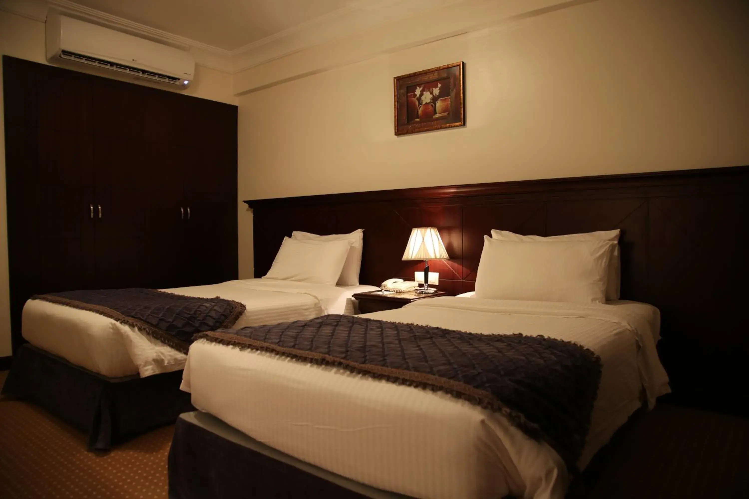 Bedroom, Bed in Tulip Inn Riyadh