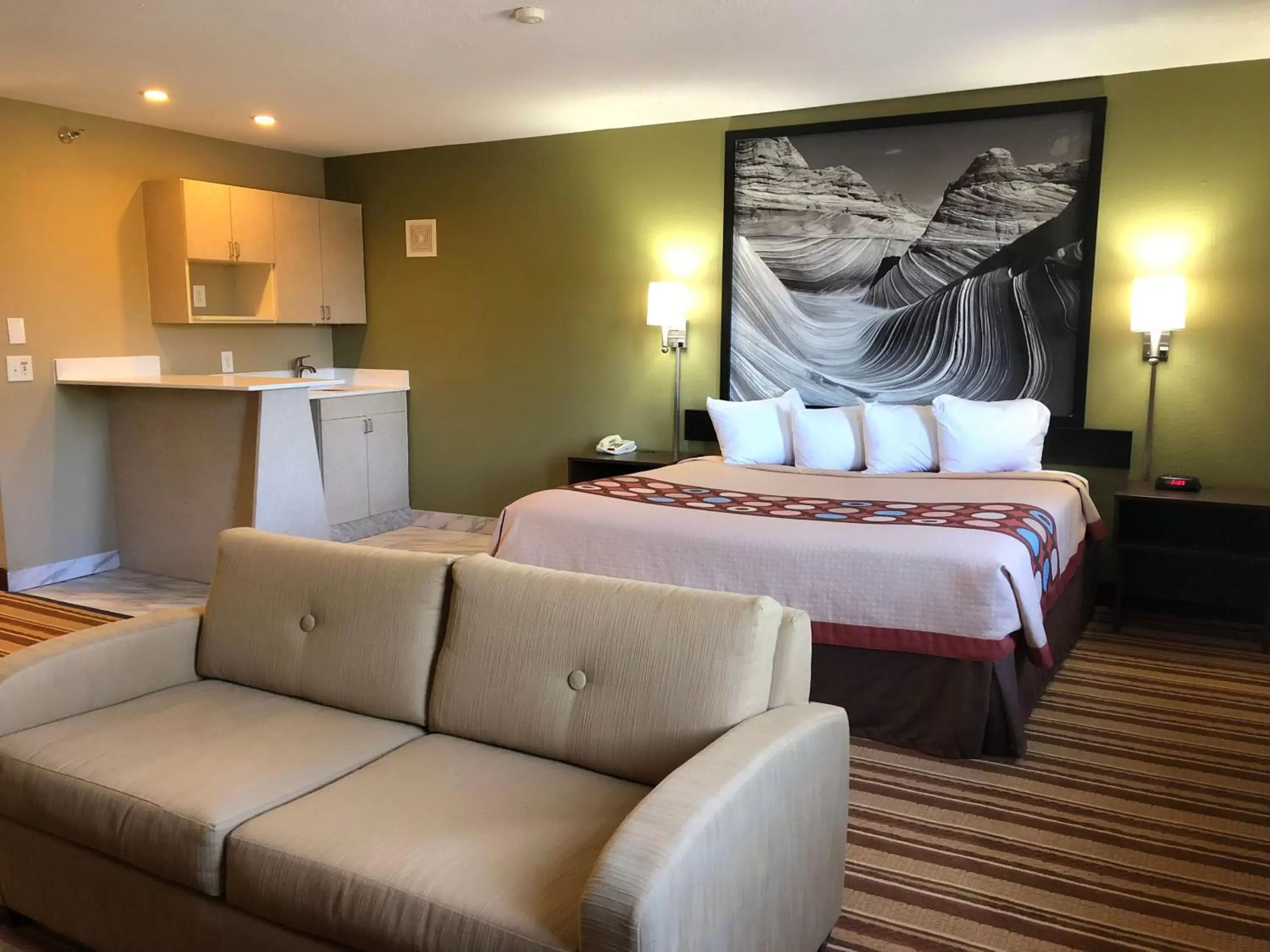 Bed in Super 8 by Wyndham S Jordan/Sandy/Slc Area Bed in Super 8 by Wyndham S Jordan/Sandy/Slc Area