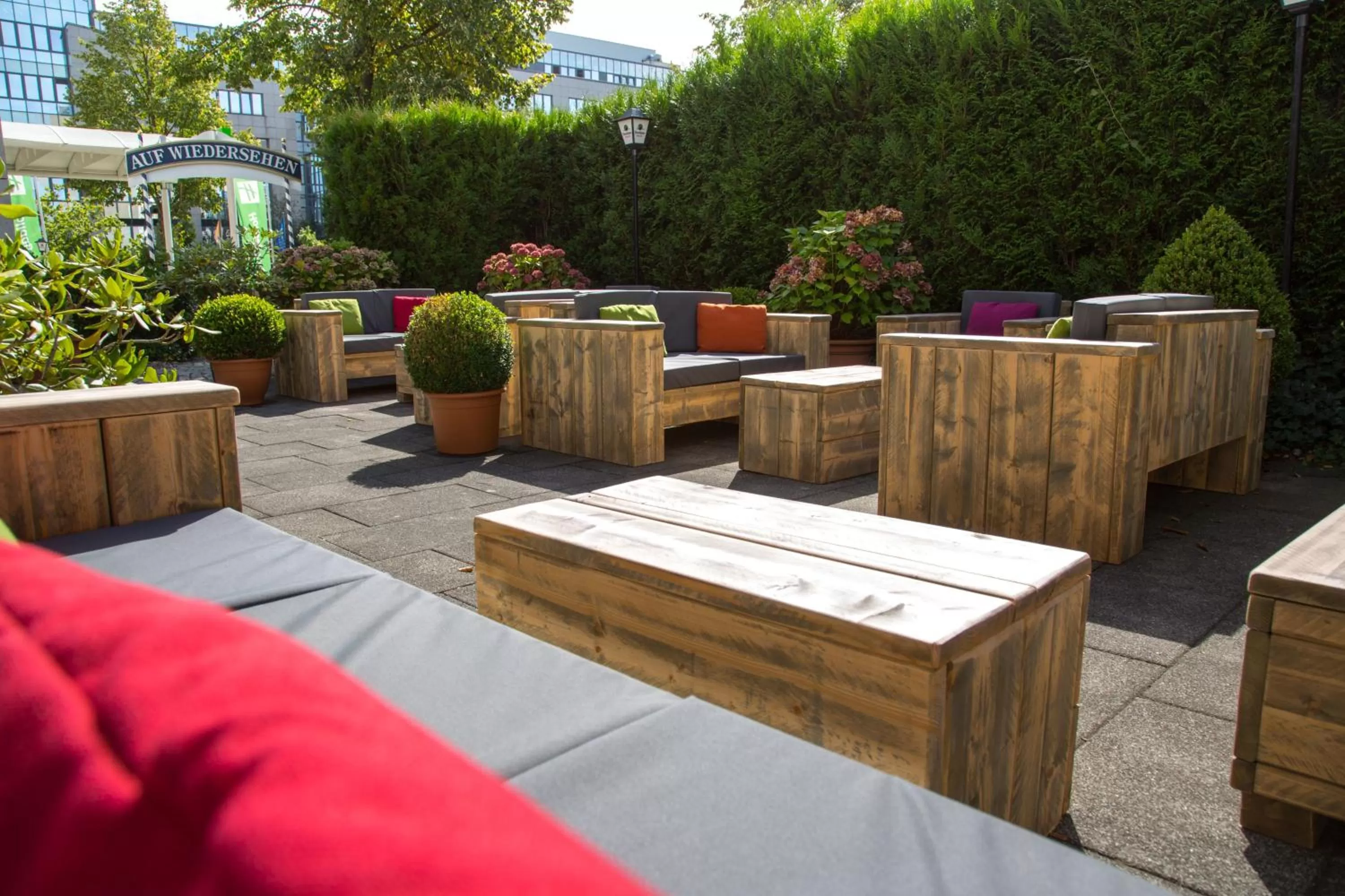 Garden in Holiday Inn Düsseldorf-Neuss by IHG