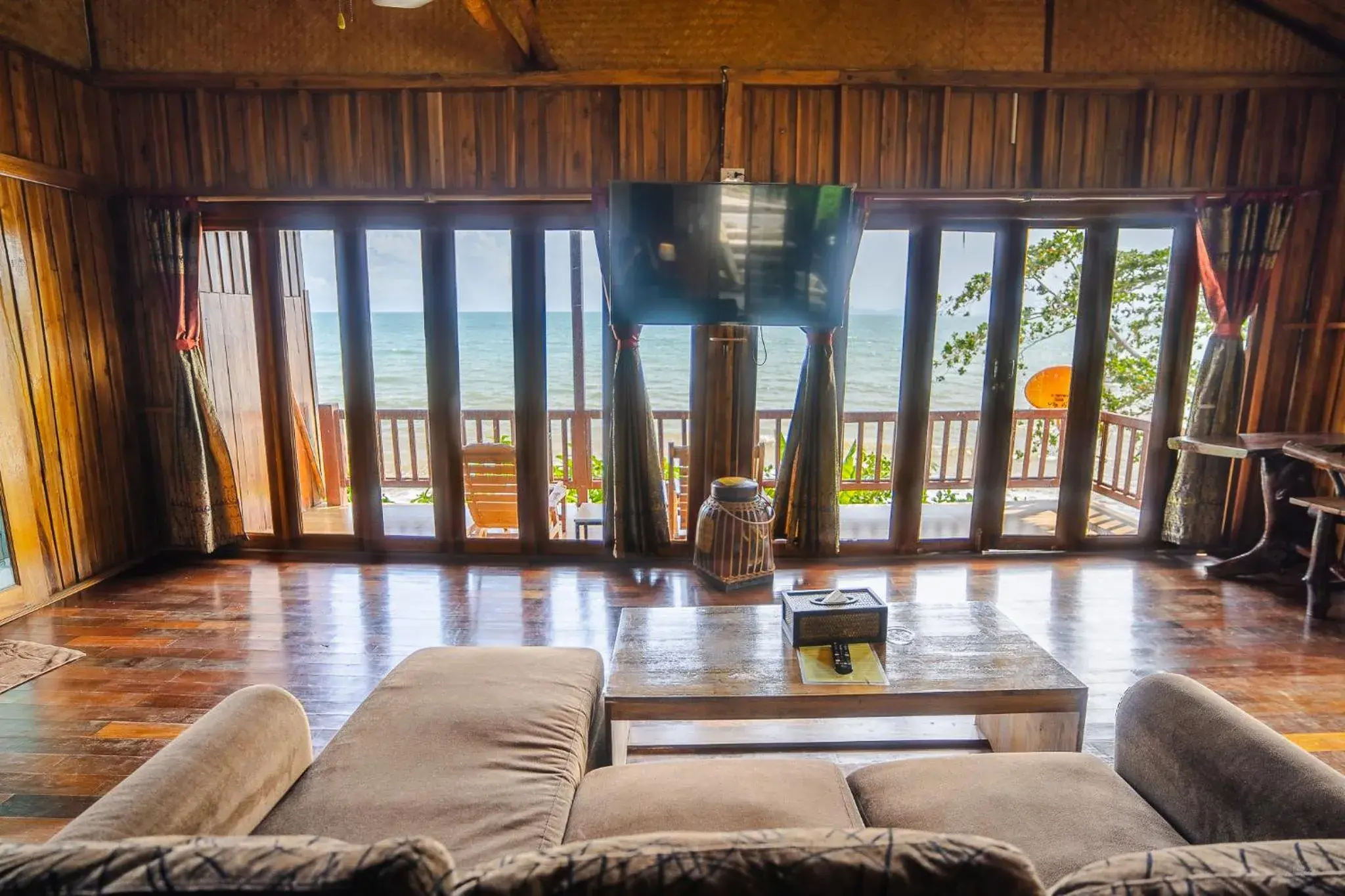 Bedroom, Seating Area in Koh Jum Resort