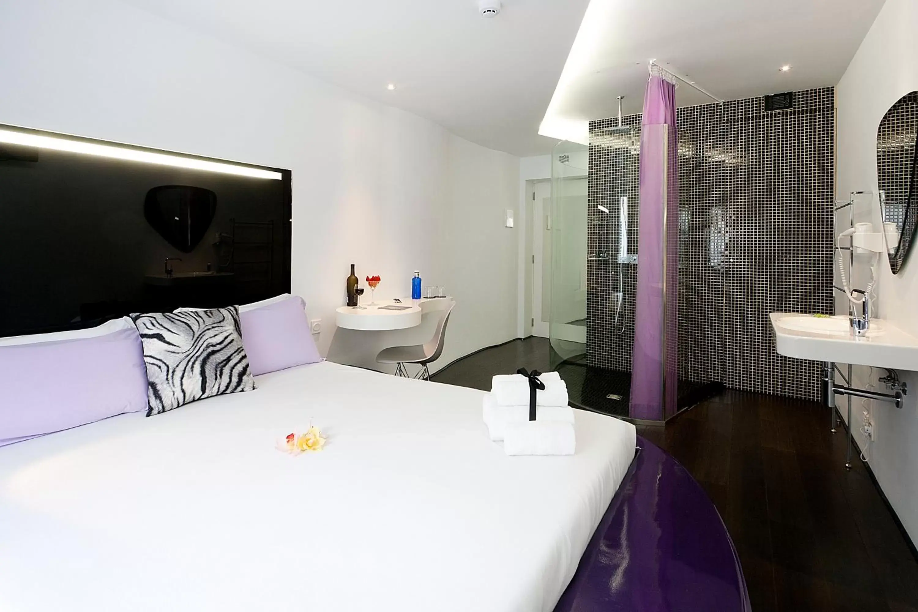 Bedroom in Absoluto Design Hotel