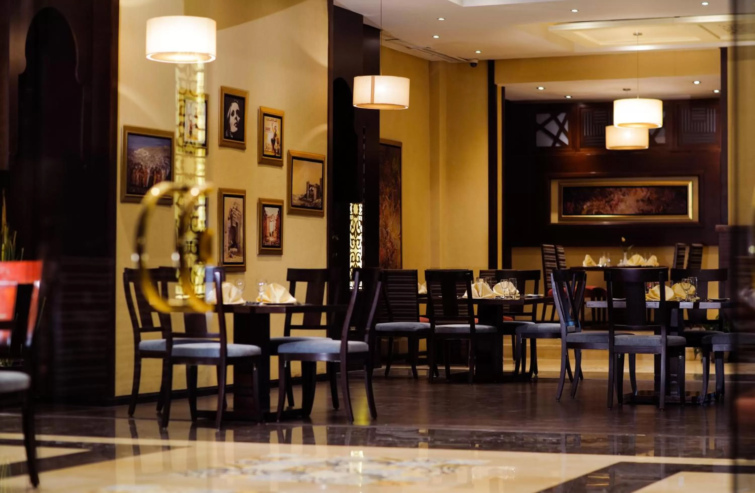 Restaurant/places to eat in Triumph Plaza Hotel