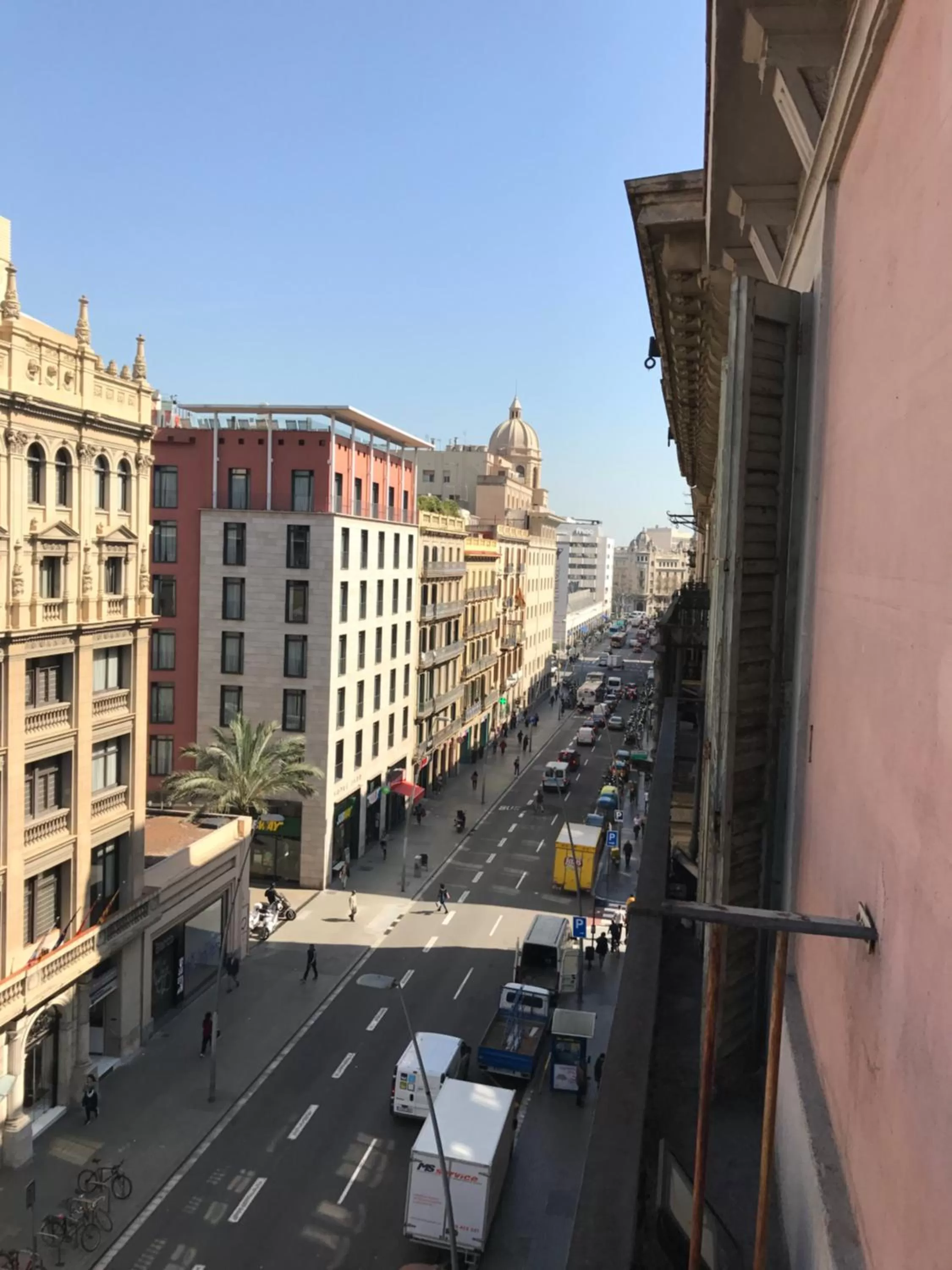 Street view in Chic & Basic Lemon Boutique Hotel