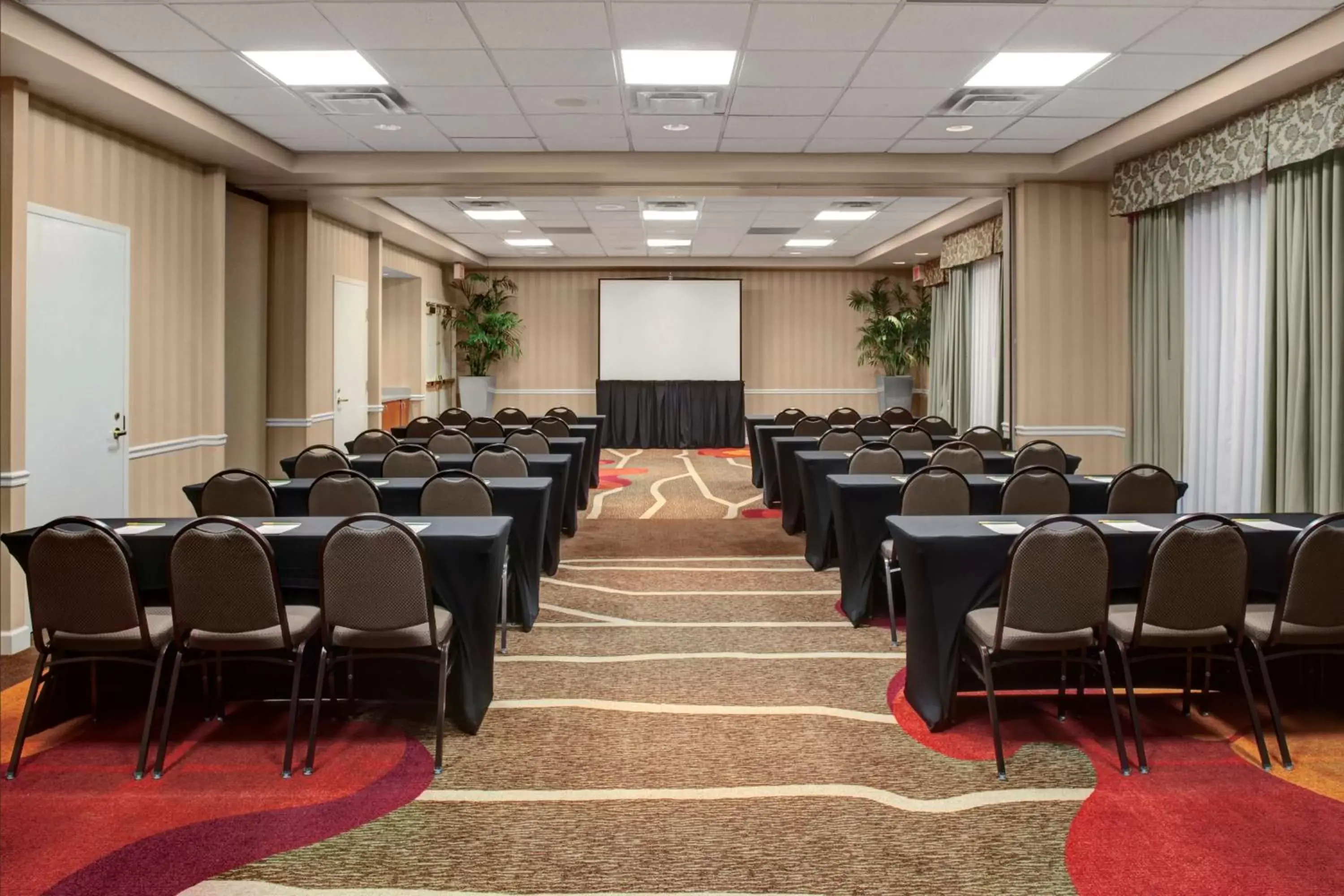Meeting/conference room in Hilton Garden Inn Atlanta North/Alpharetta