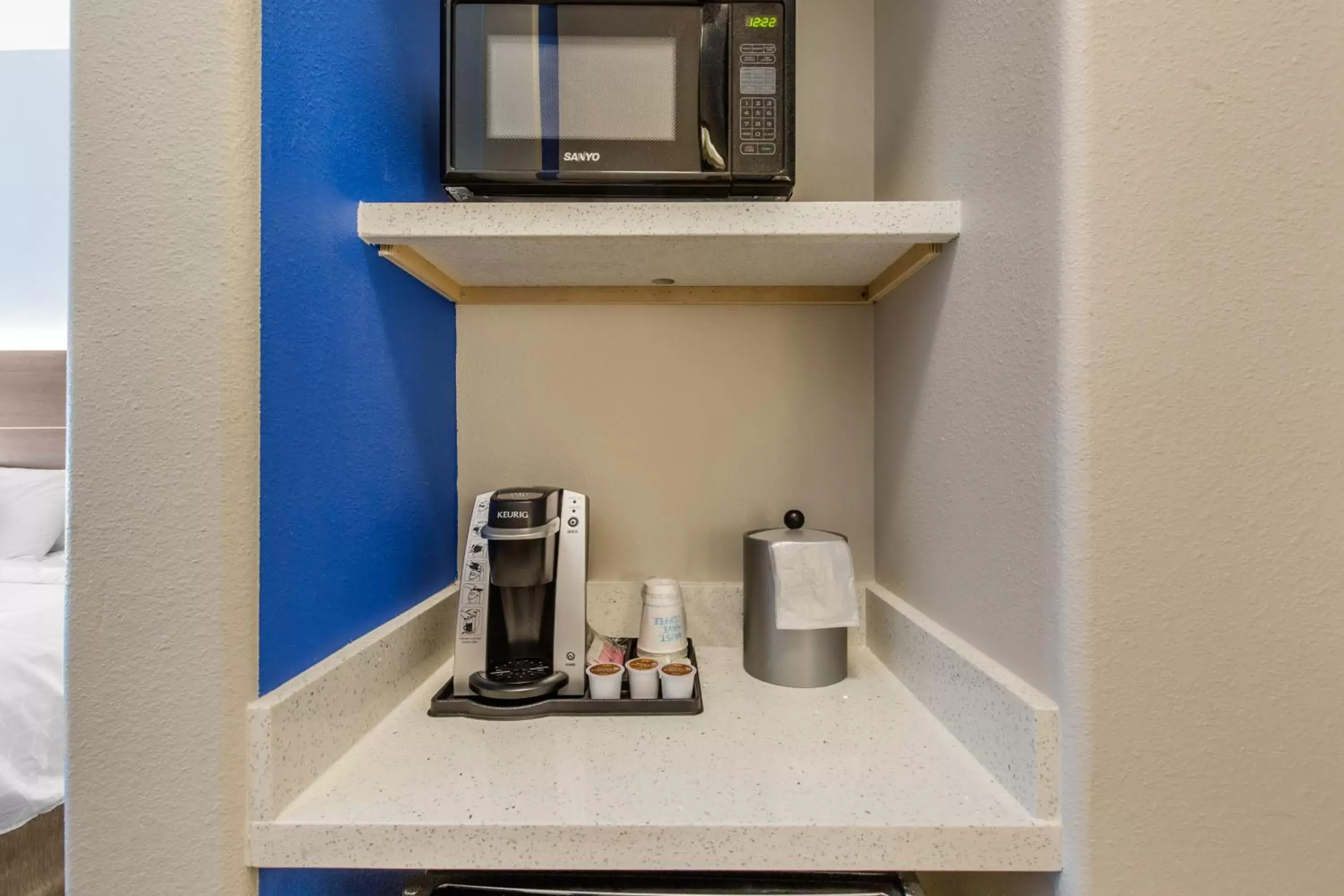 Coffee/Tea Facilities in Holiday Inn Express Houston-Alvin, an IHG Hotel