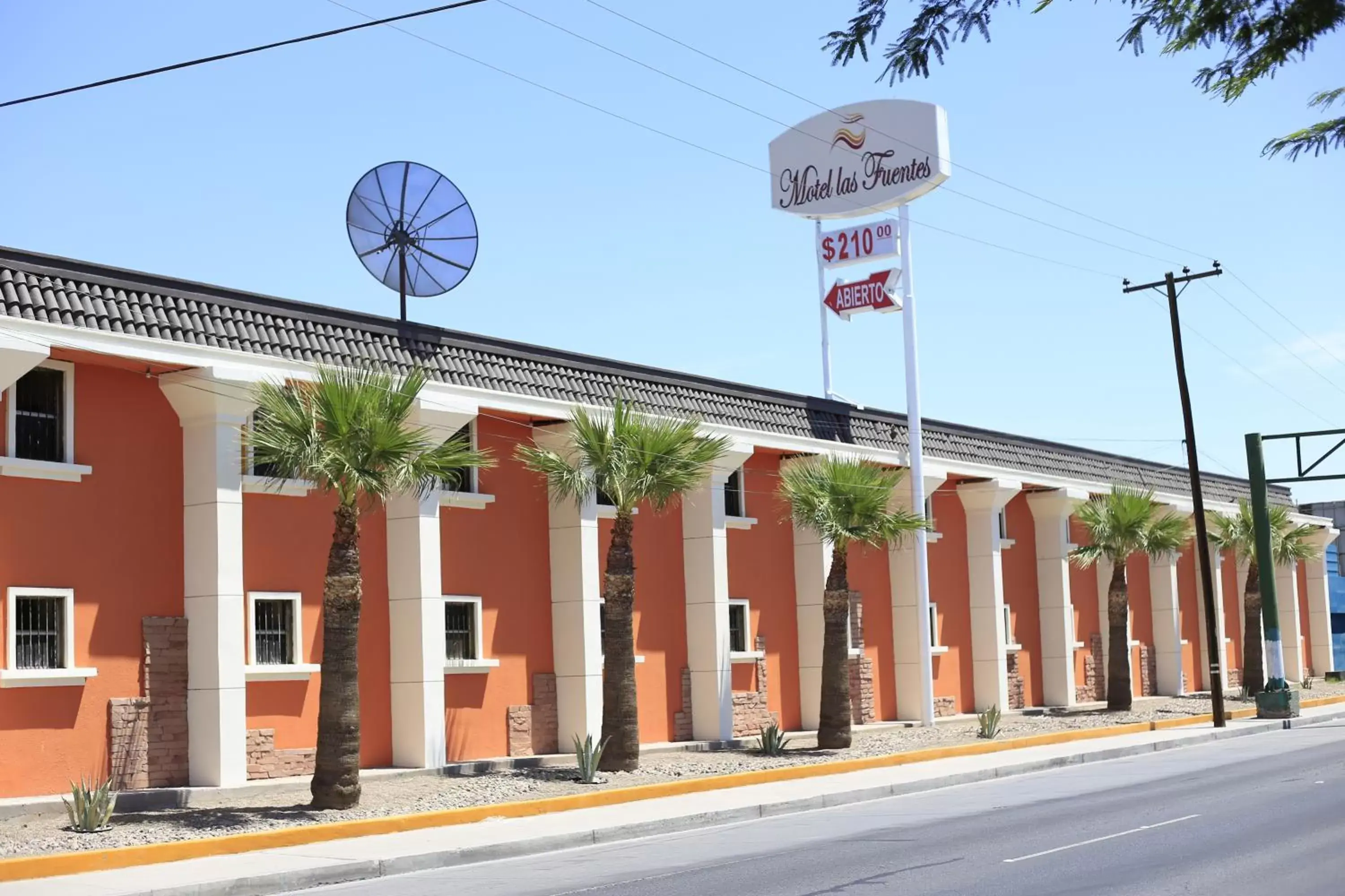 Off site, Property Building in Motel Las Fuentes