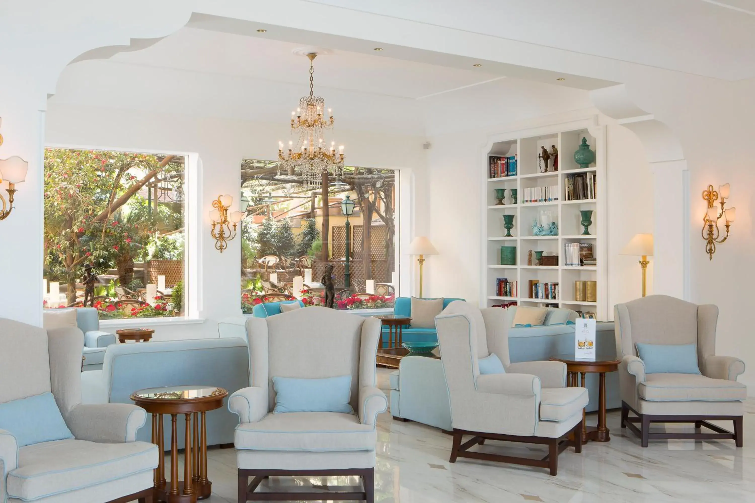 Facade/entrance in Grand Hotel de la Ville Facade/entrance in Grand Hotel de la Ville