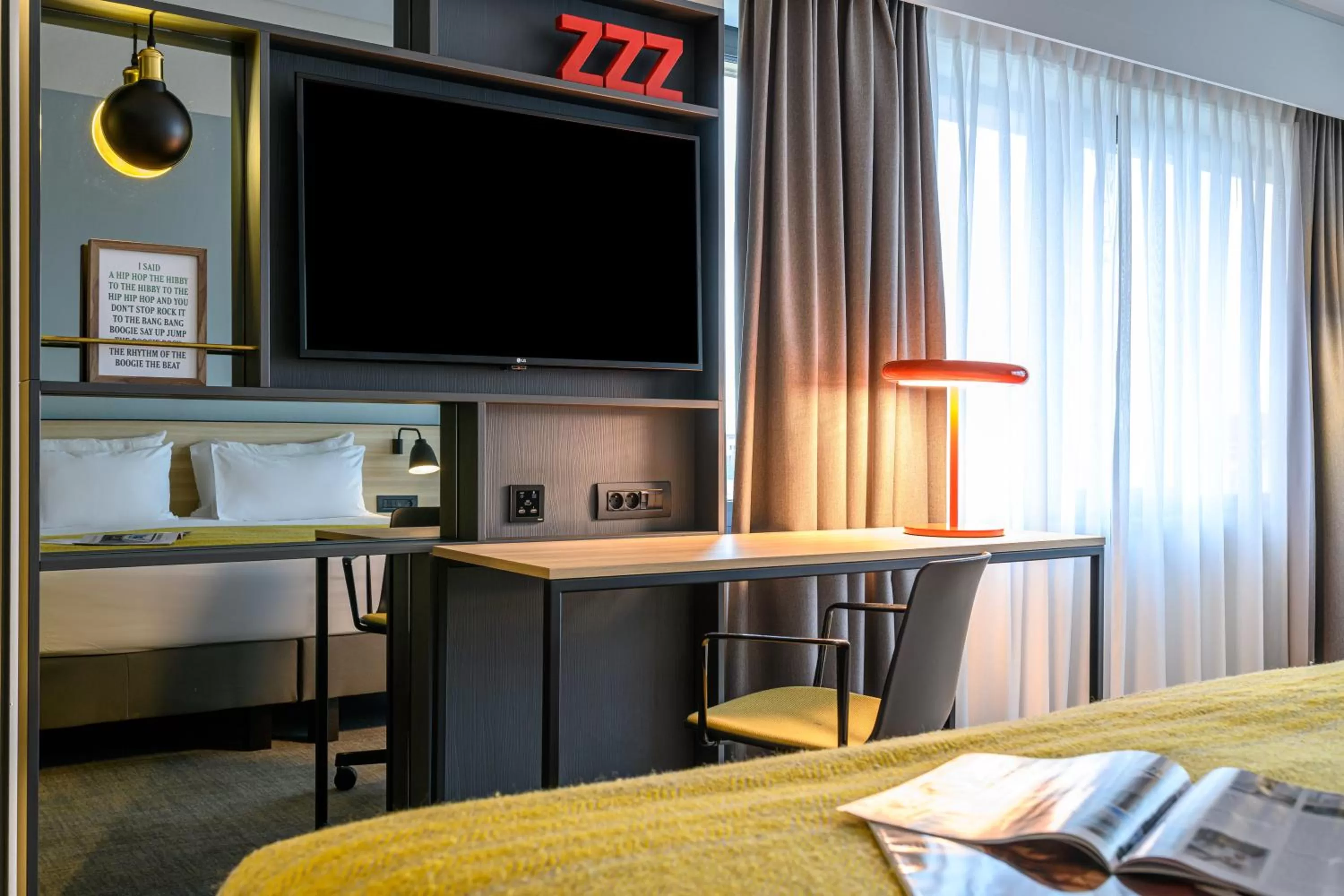 Photo of the whole room, Bed in Holiday Inn Hasselt by IHG