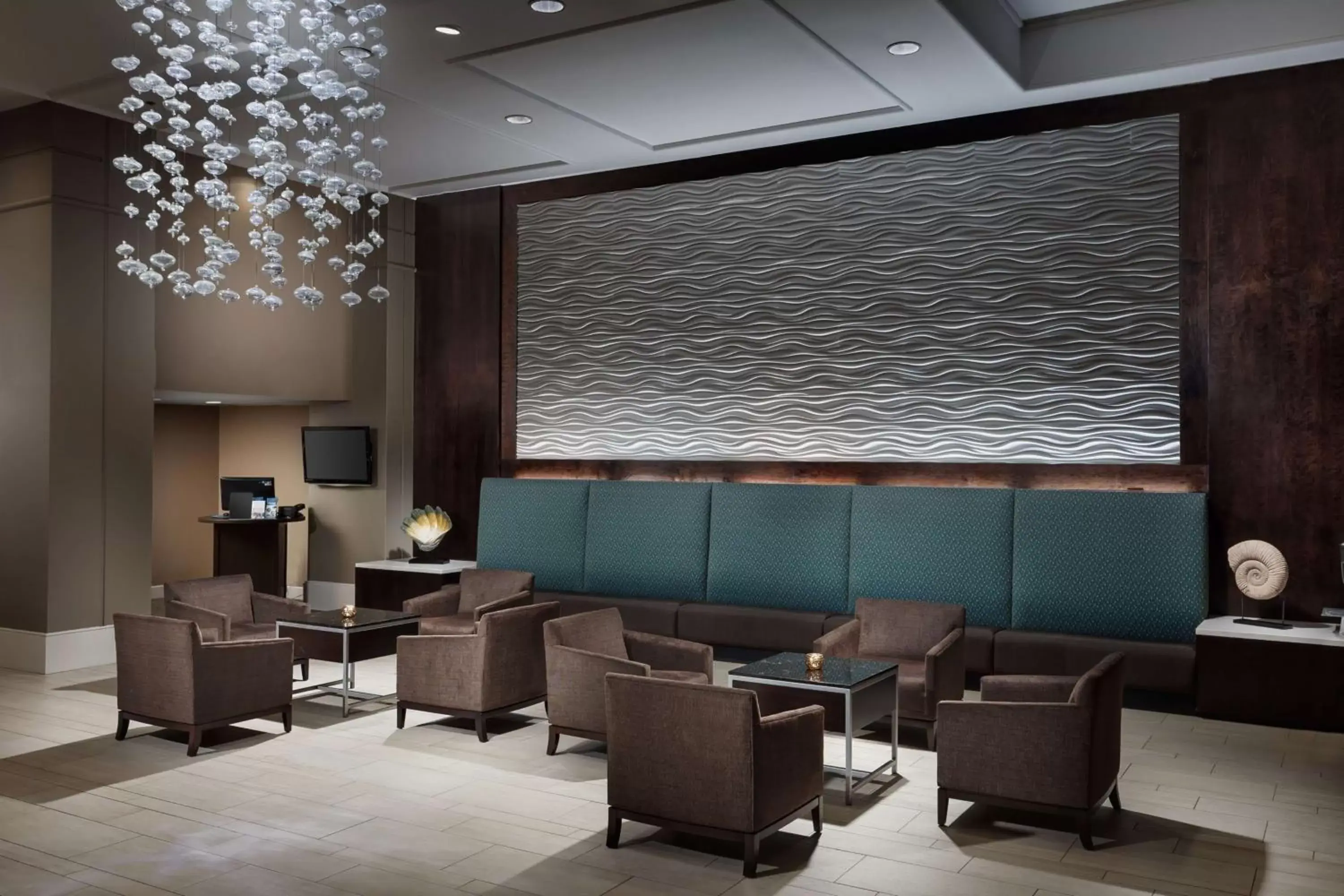 Lobby or reception, Lounge/Bar in Embassy Suites by Hilton Orlando Lake Buena Vista Resort