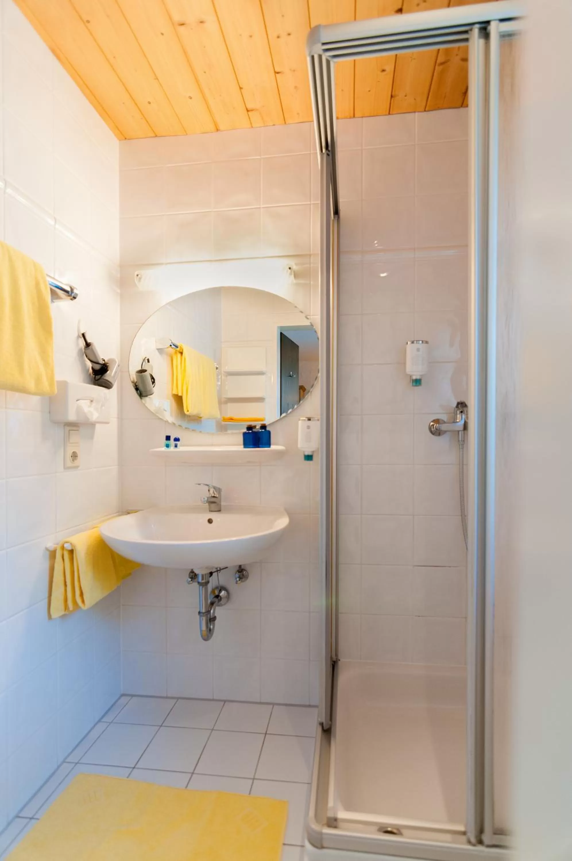 Bathroom in Hotel Effland -Sauna -Pool
