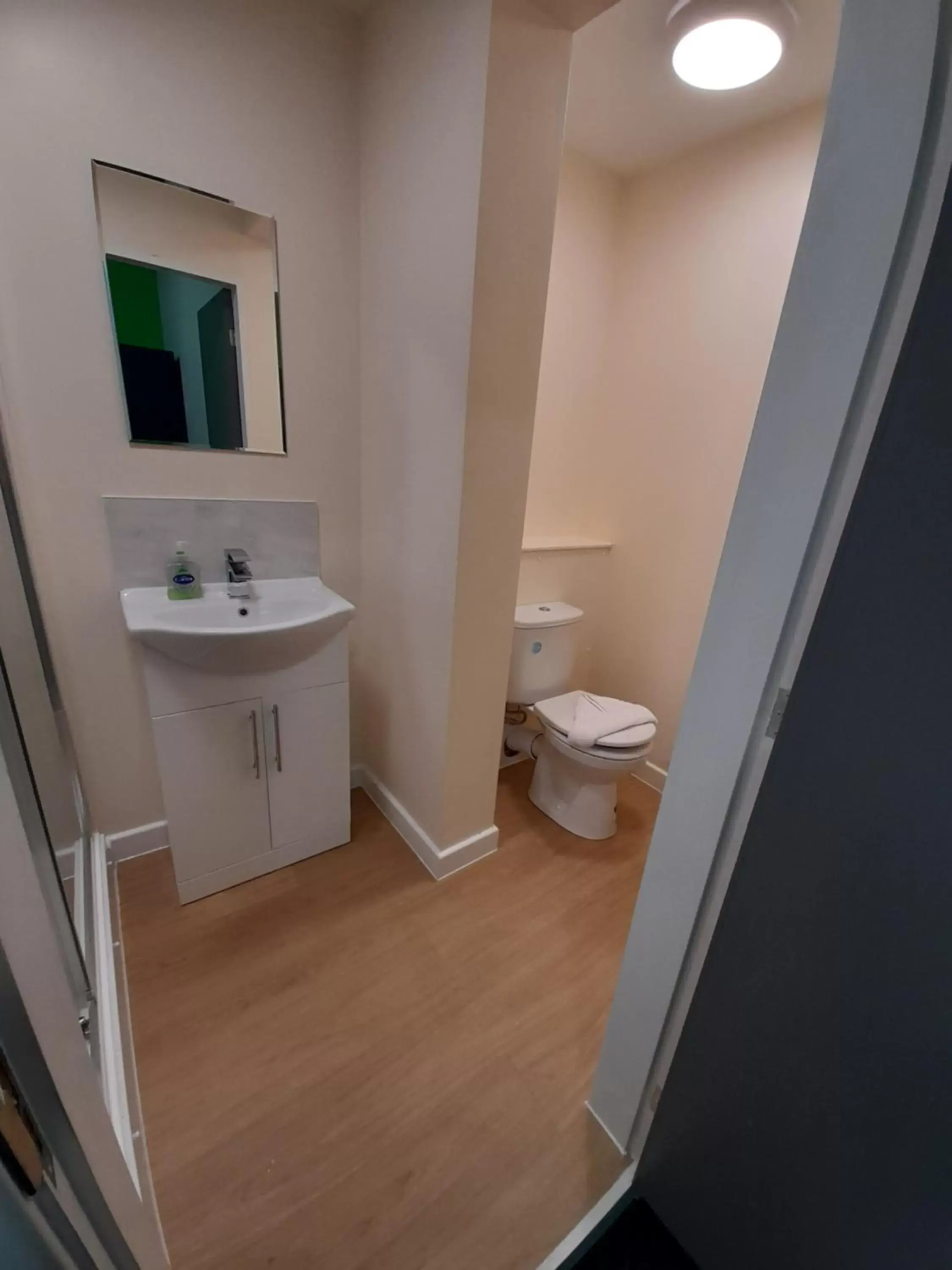 Toilet, Bathroom in Lymedale Suites Studios & Aparthotel in NEWCASTLE UNDER LYME & STOKE