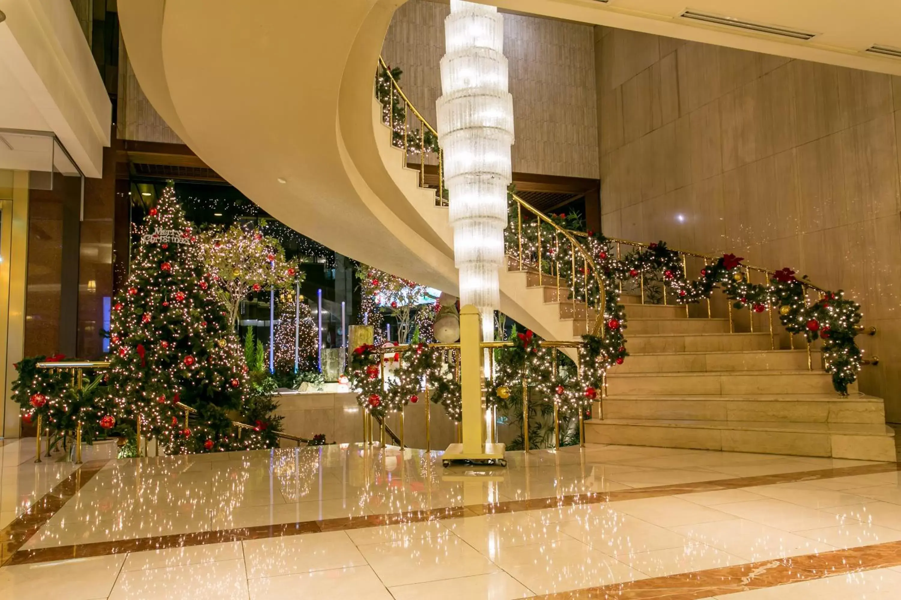 Lobby or reception in Pacific Hotel