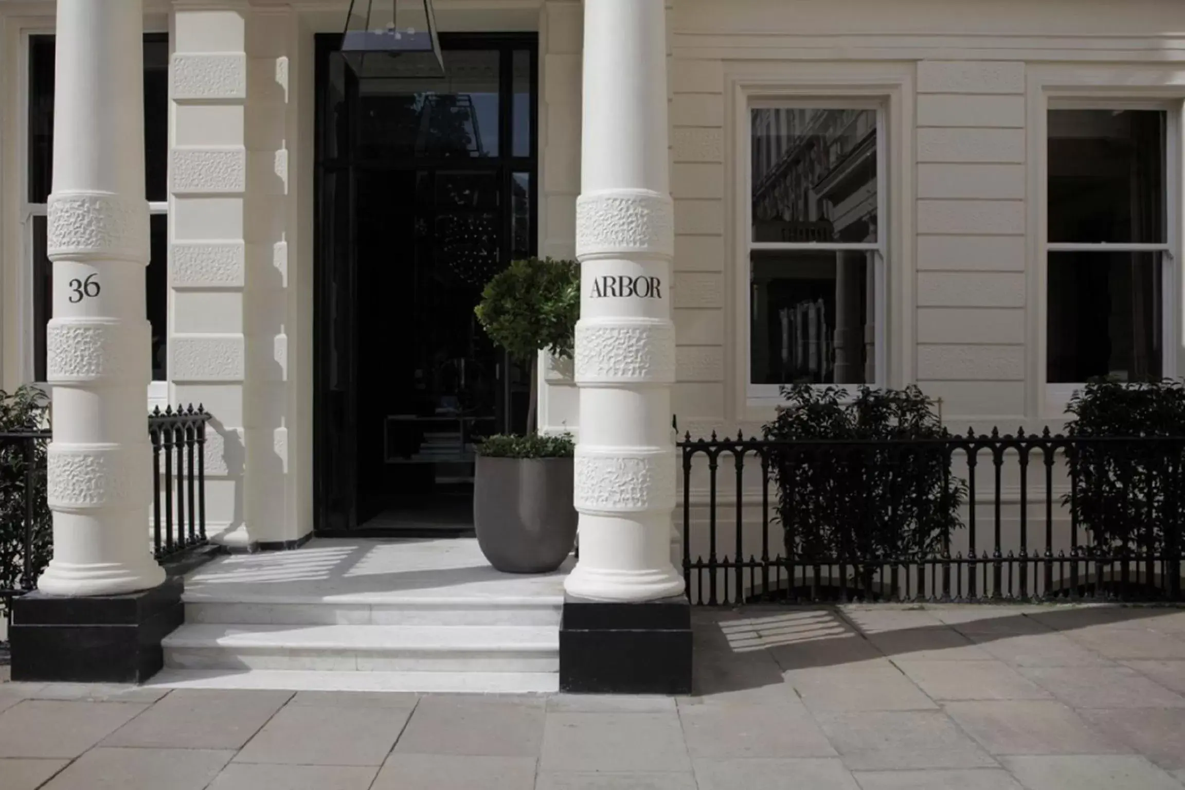 Street view in Signature Townhouse London Hyde Park