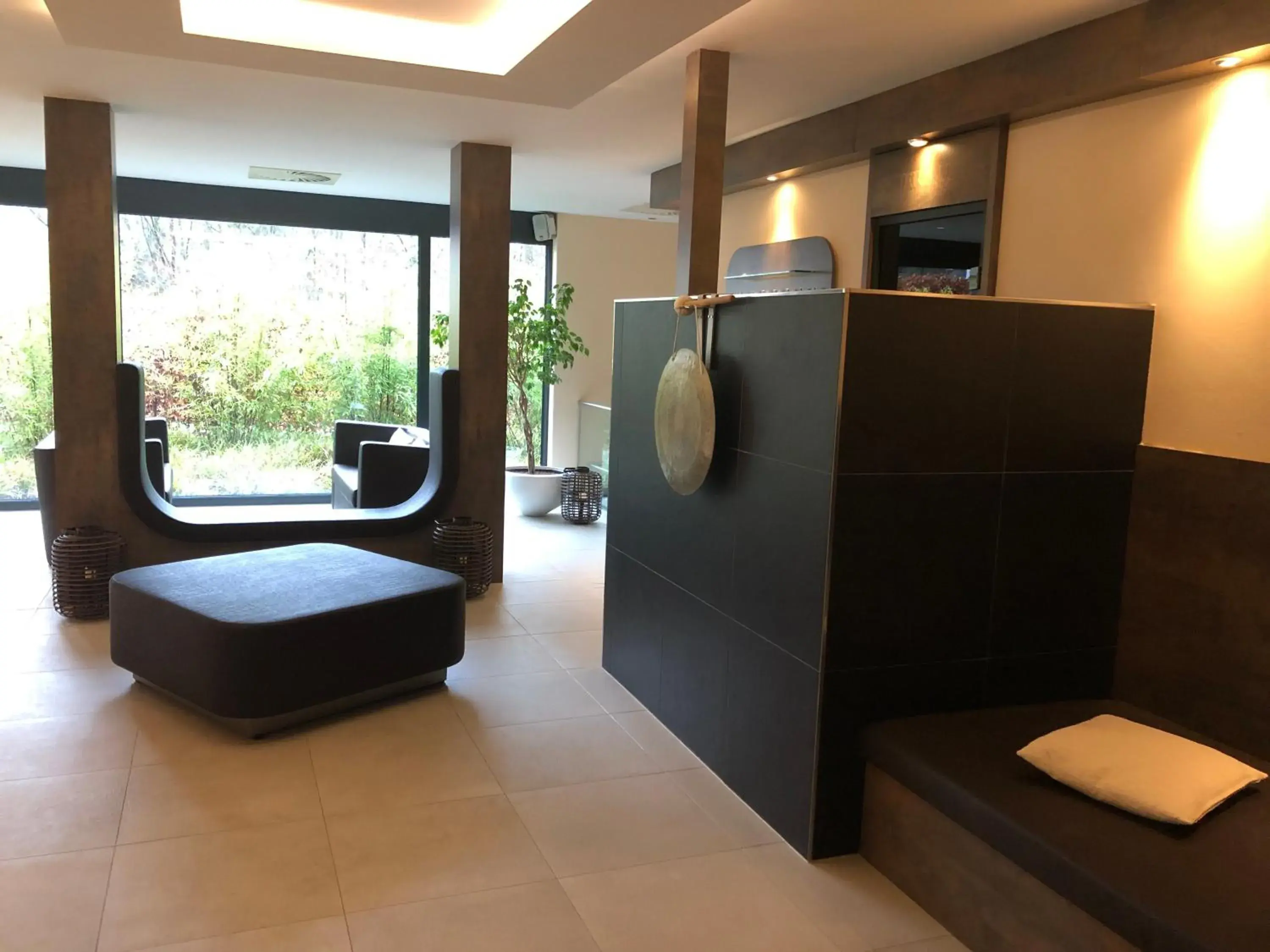 Spa and wellness centre/facilities, Bathroom in Essensio Hotel Düsseldorf