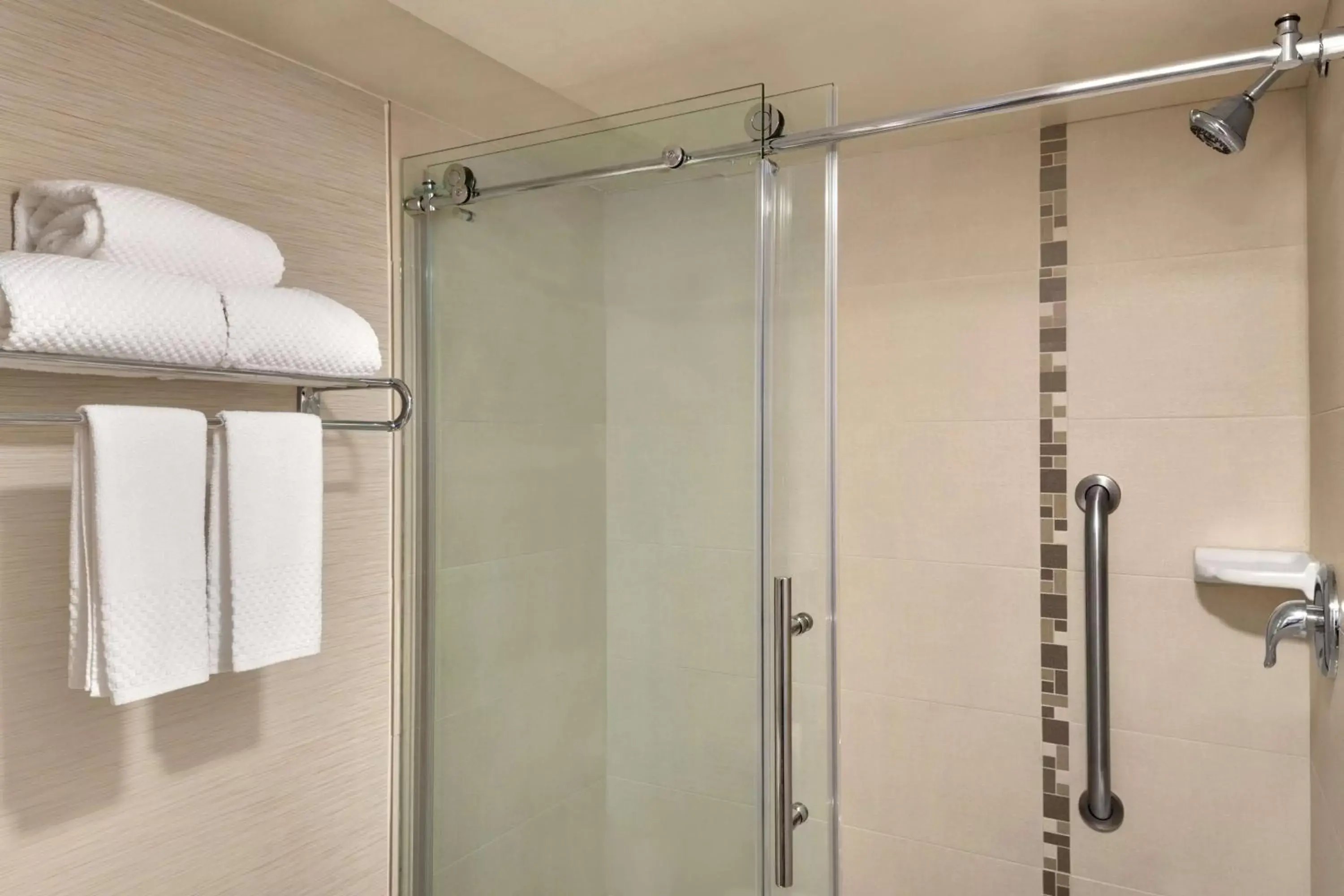 Bathroom in Embassy Suites by Hilton Lompoc Central Coast Bathroom in Embassy Suites by Hilton Lompoc Central Coast