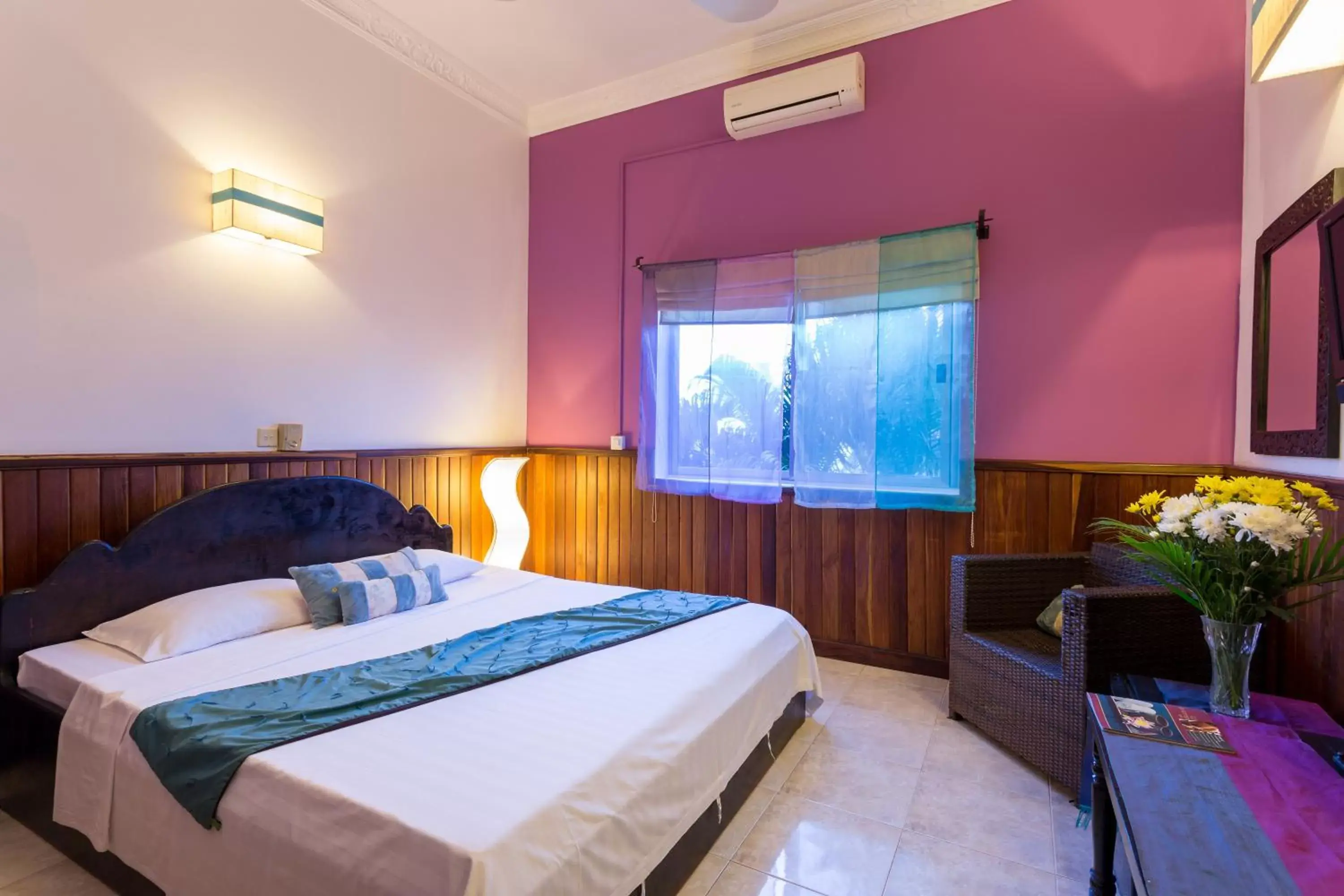 Deluxe Double Room in Le Tigre Hotel Deluxe Double Room in Le Tigre Hotel