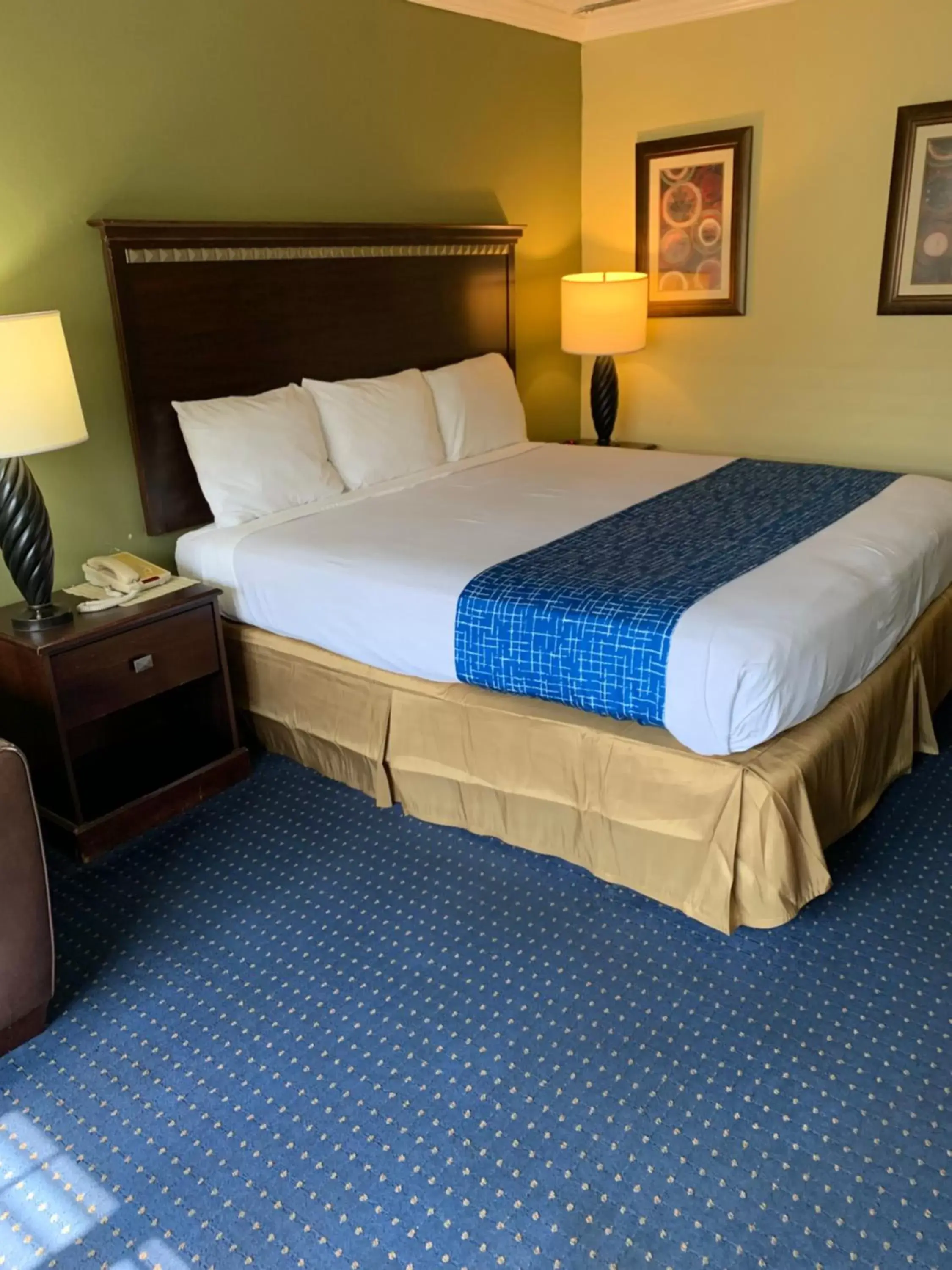 Bed in Travelodge by Wyndham Odessa