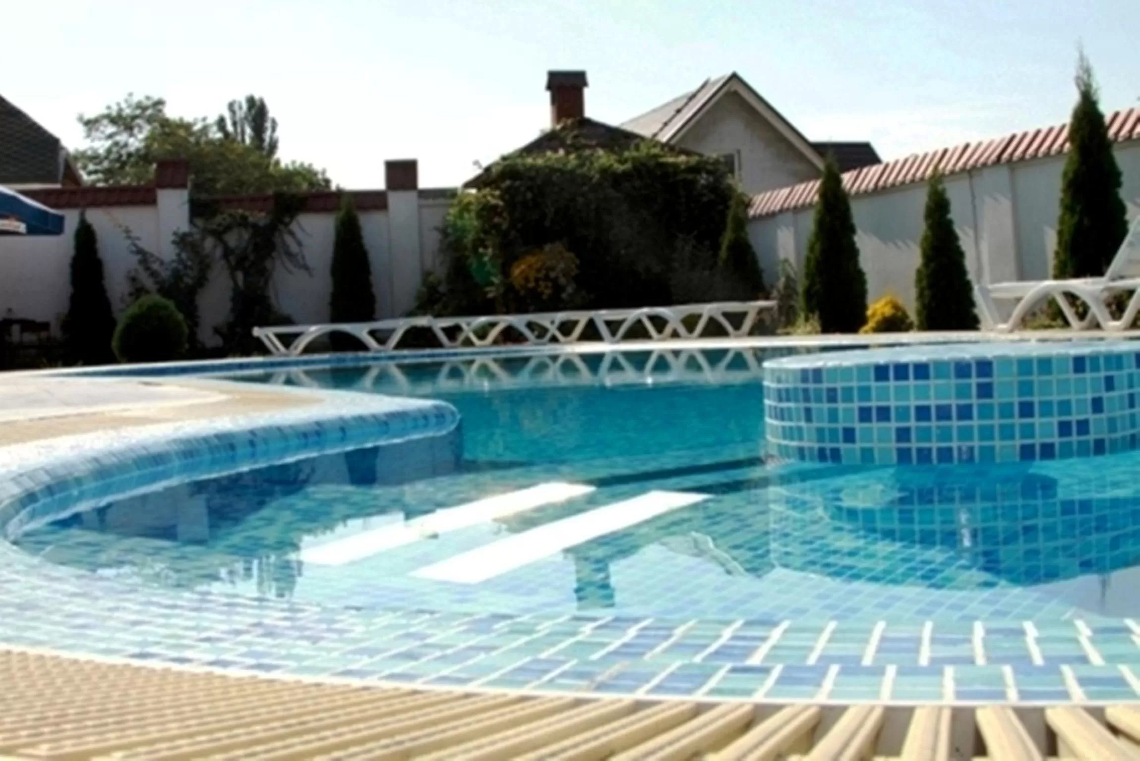 Swimming pool in Edem Hotel