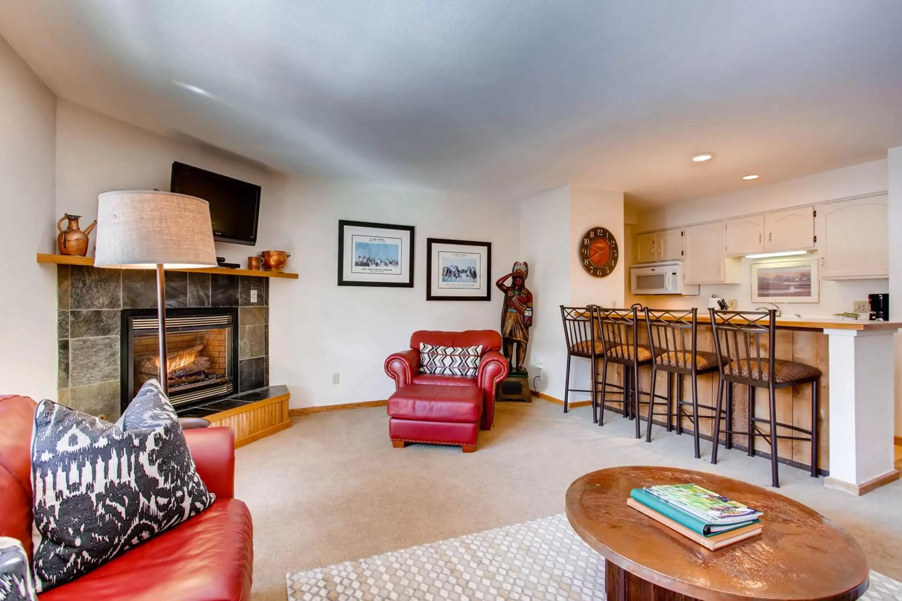 Living room in Lion Square Lodge