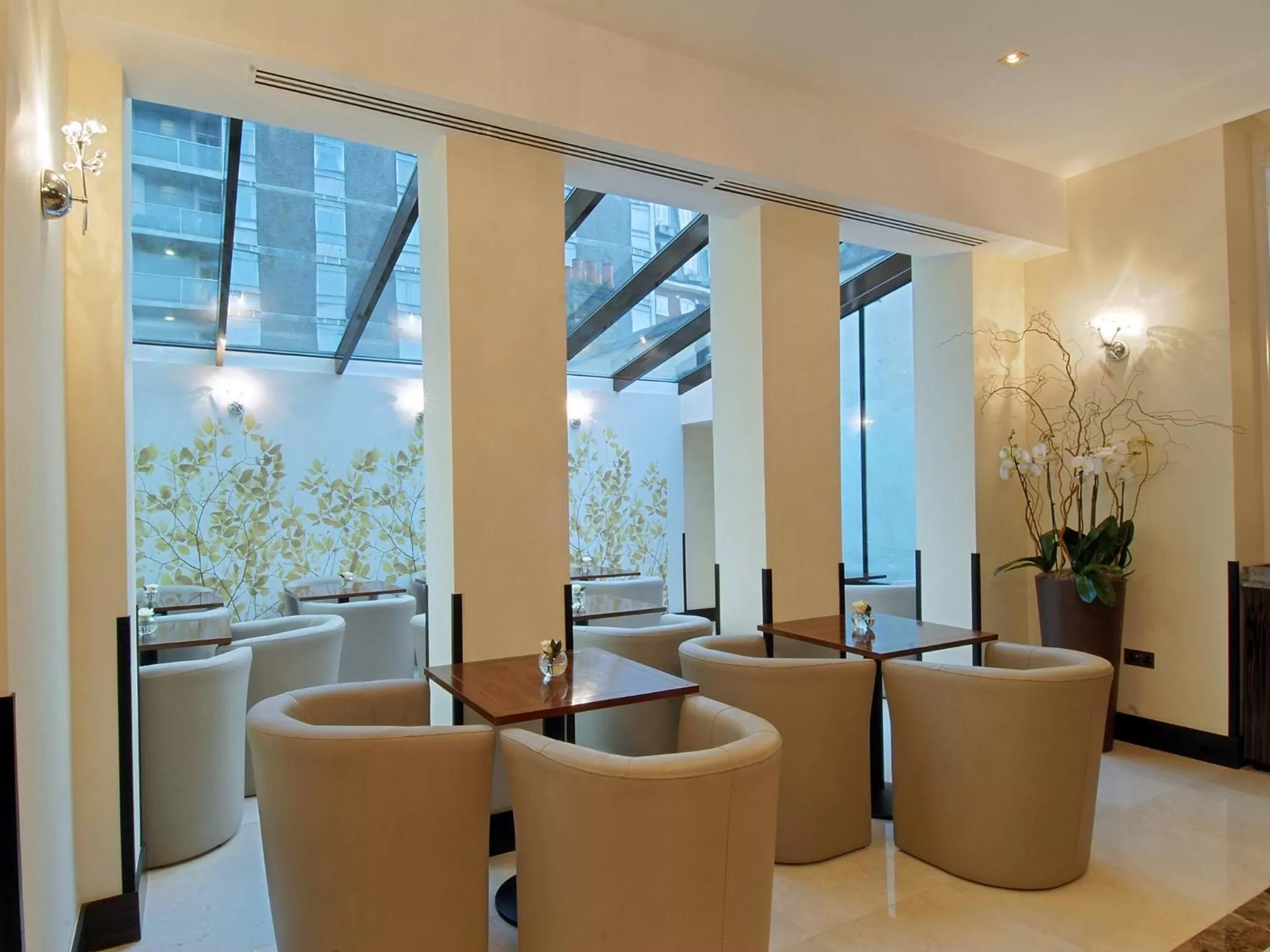 Lobby or reception in Park Grand Mayfair