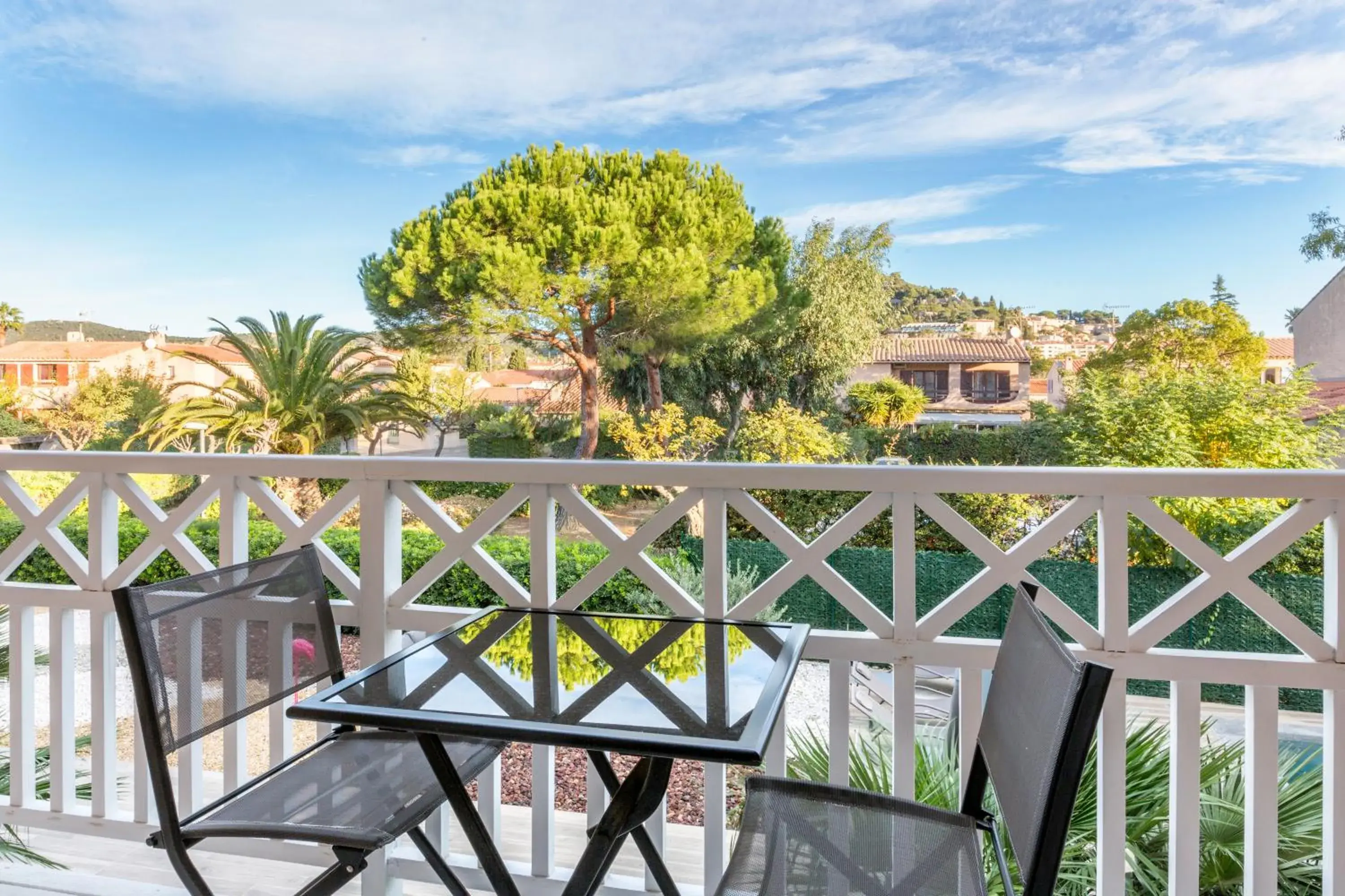 Balcony/Terrace in Best Western Plus Hyeres Cote D'Azur