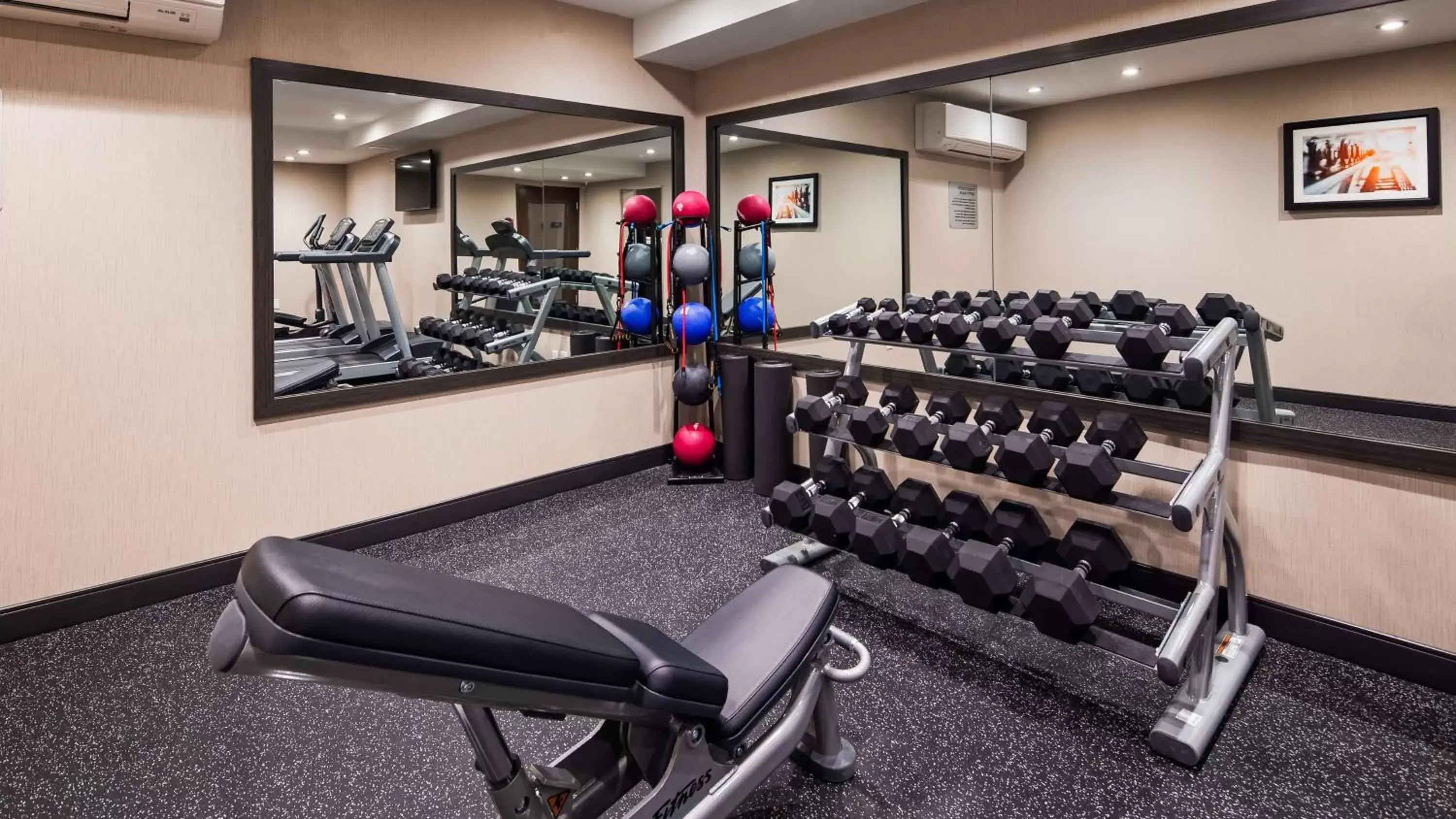 Fitness centre/facilities, Fitness Center/Facilities in Best Western Braintree Inn
