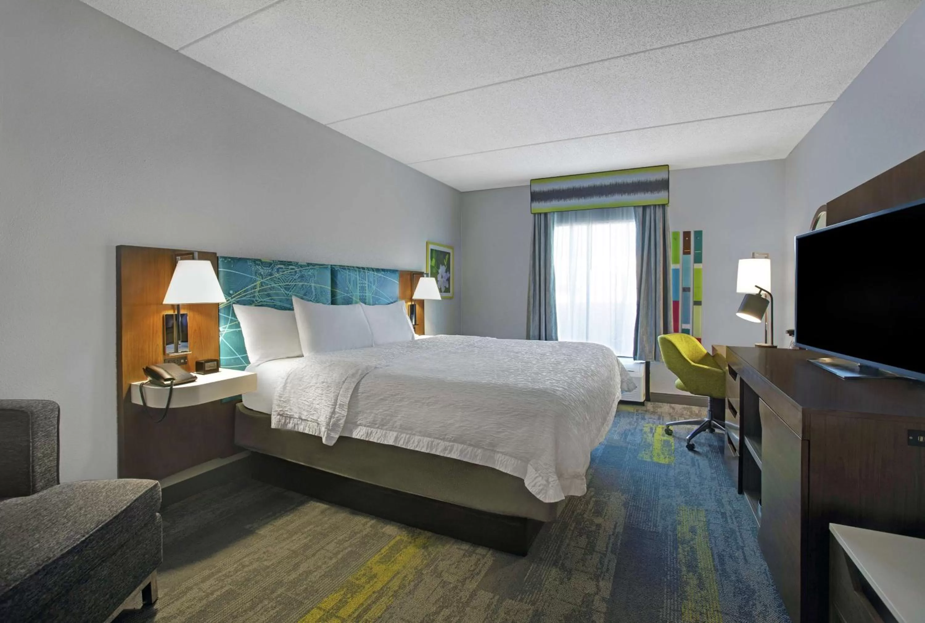 Bedroom, Bed in Hampton Inn & Suites Augusta West