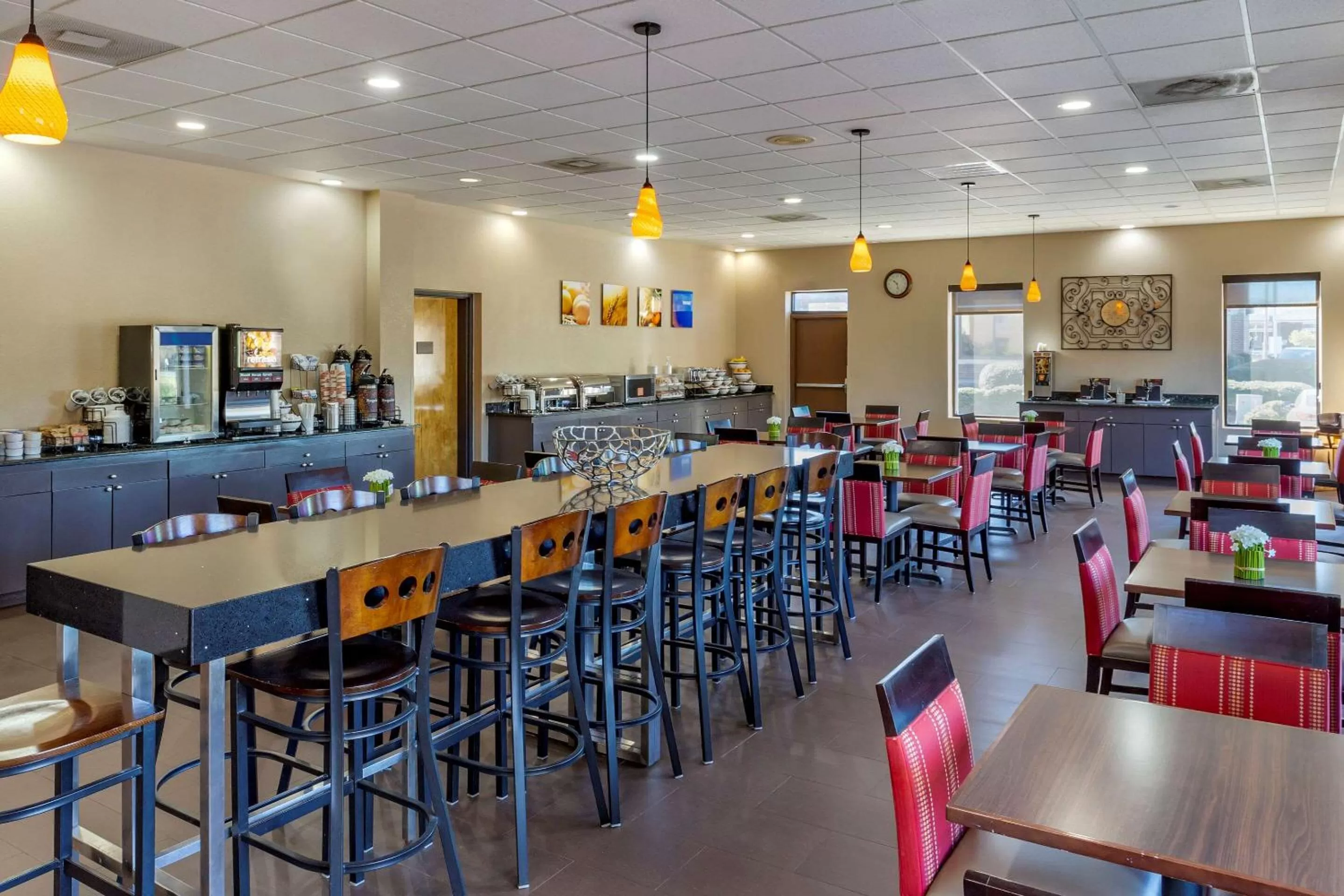 Restaurant/places to eat in Comfort Inn Fort Mill Amusement Park at Carowinds Blvd