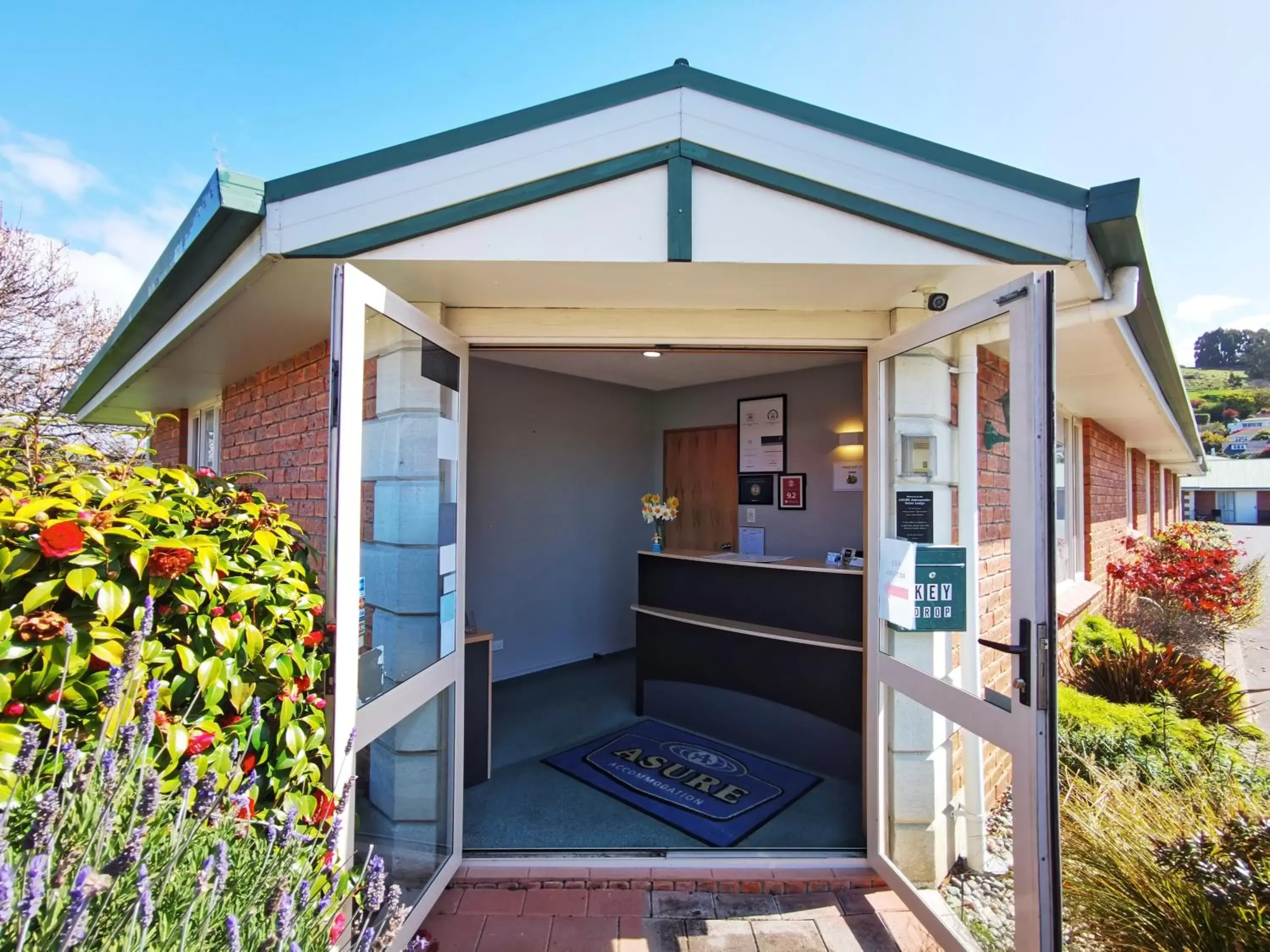 Lobby or reception, Property Building in ASURE Ambassador Motor Lodge