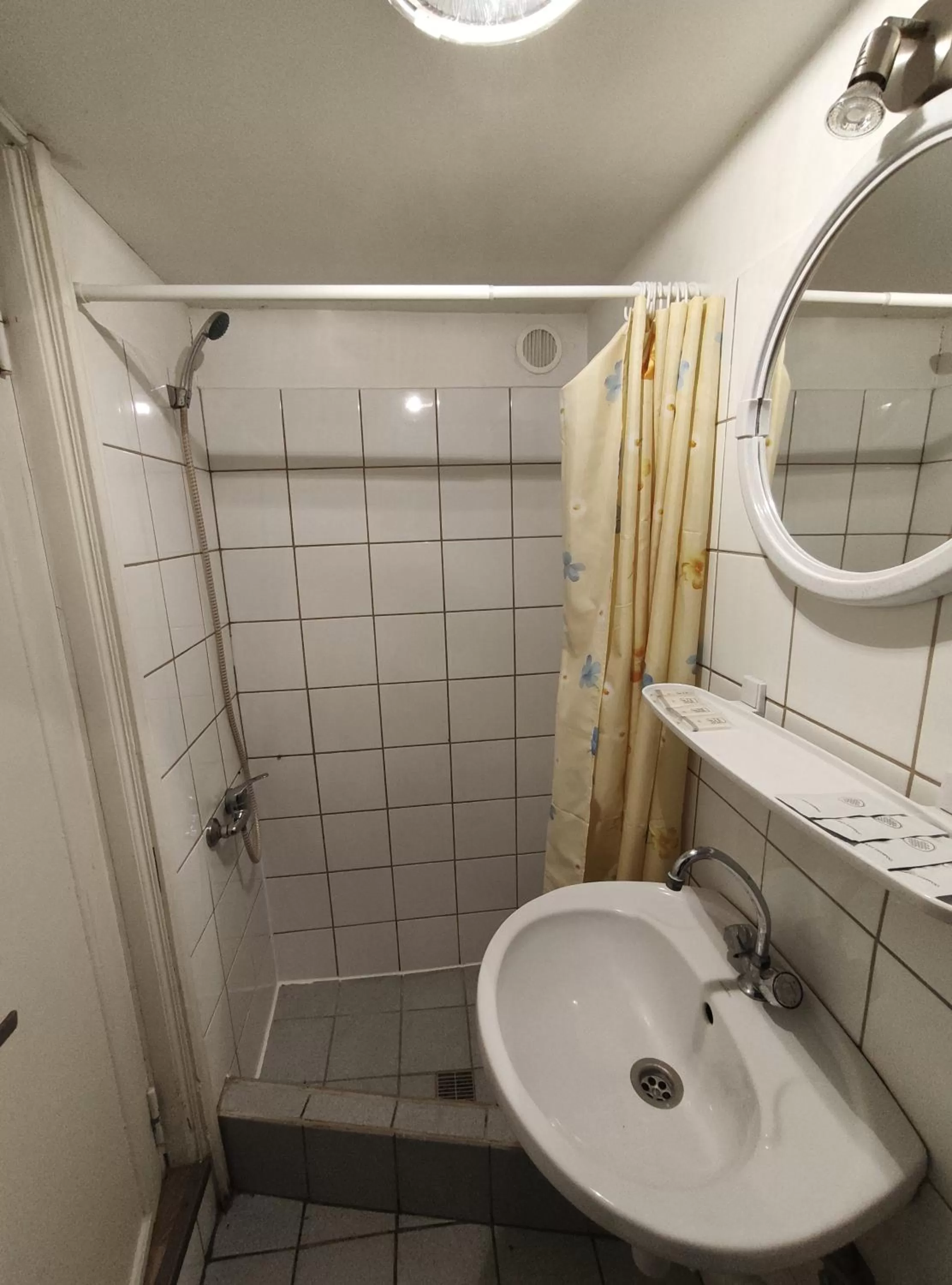 Bathroom in Elīna