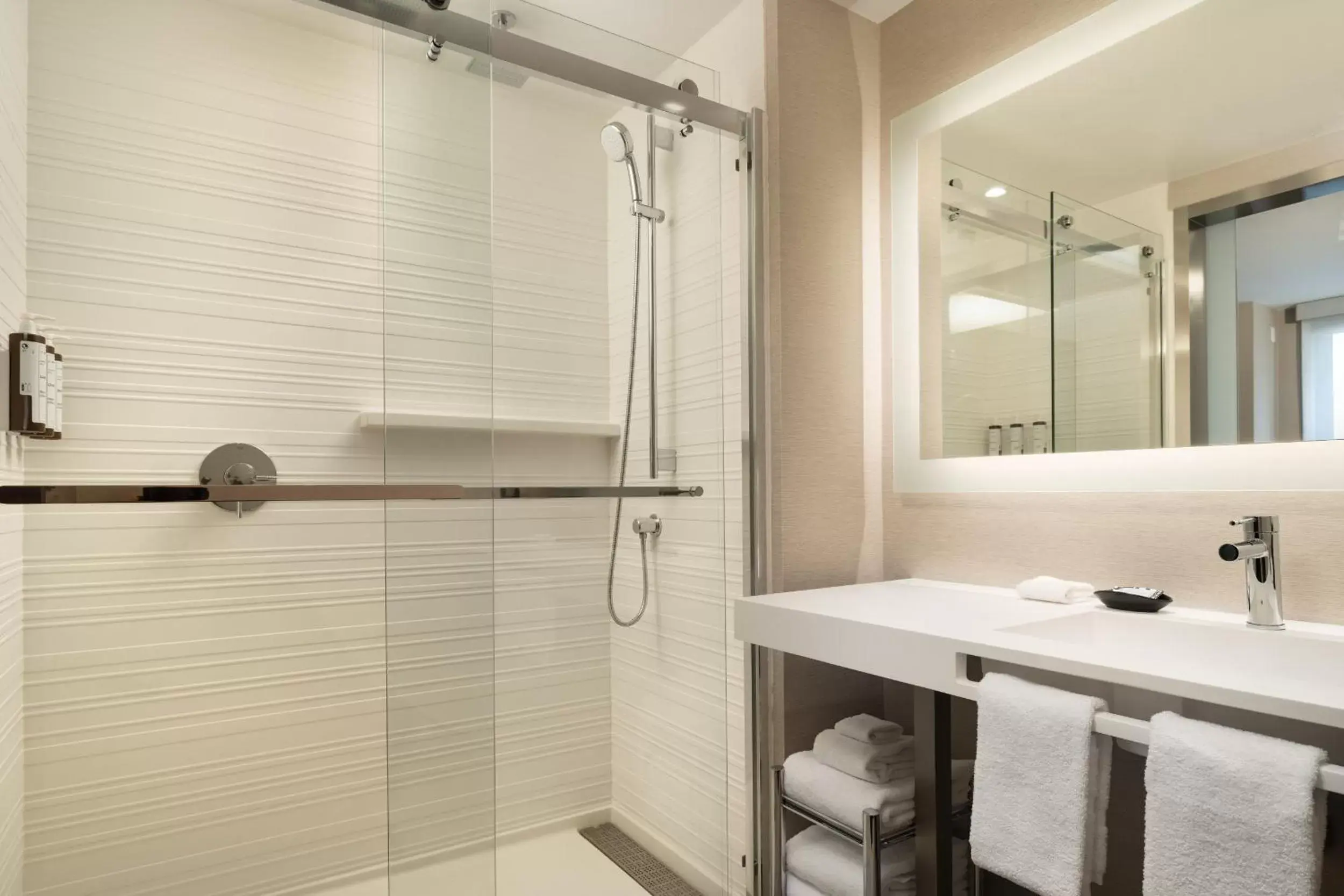 Shower, Bathroom in AC Hotel by Marriott Oakland Downtown