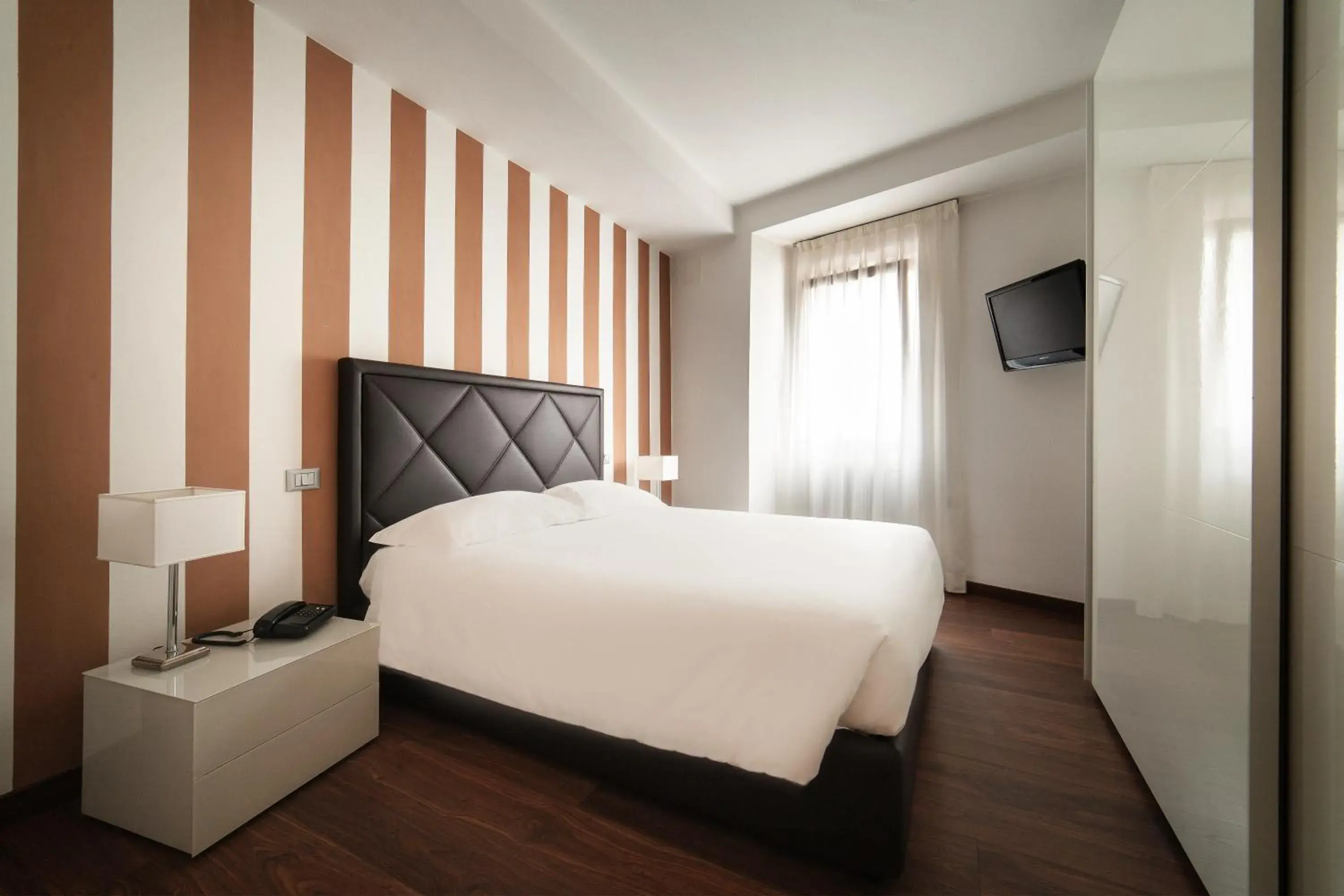 Bedroom, Bed in Hotel Doriguzzi