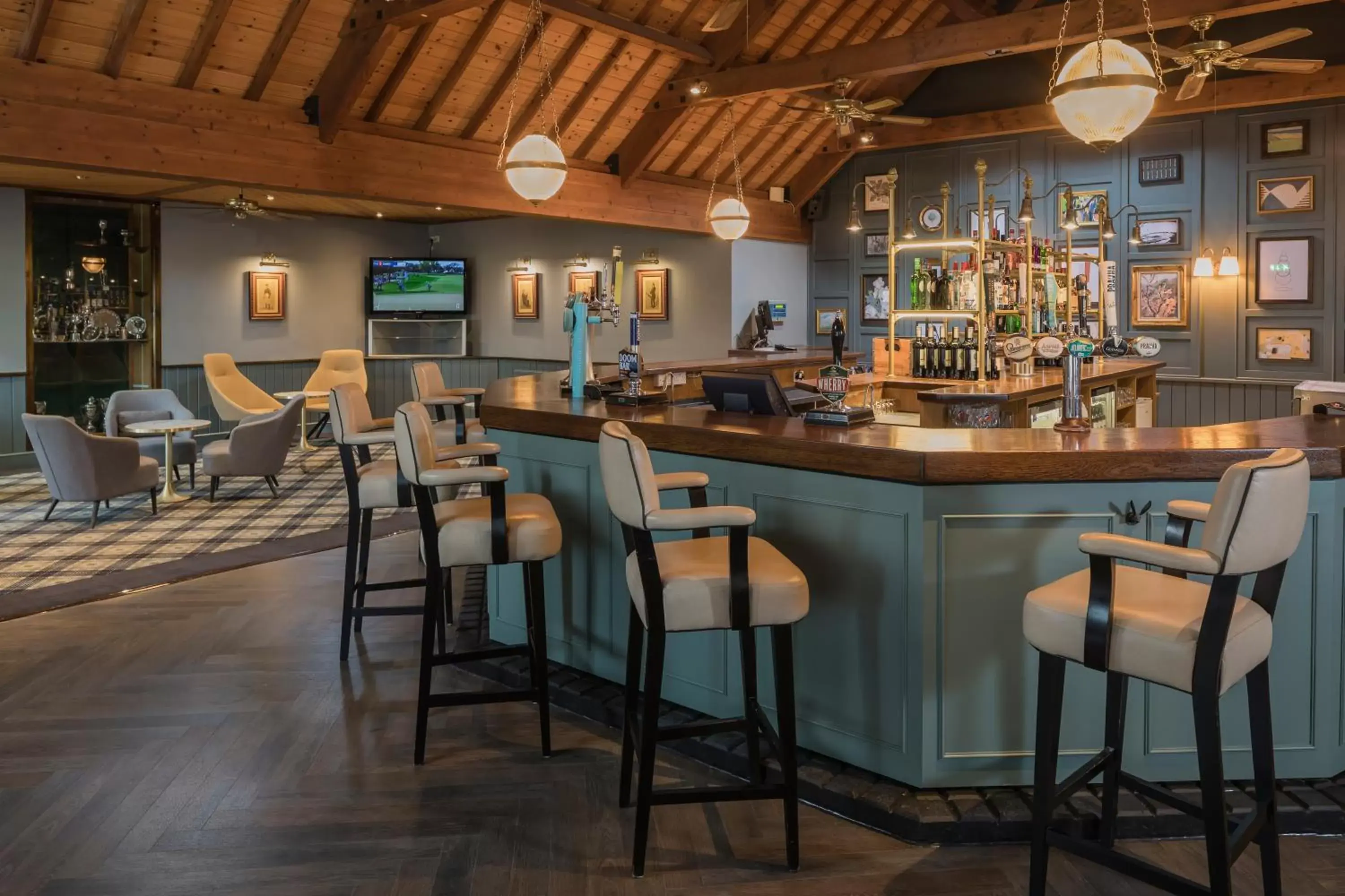 Lounge or bar, Lounge/Bar in Dunston Hall Hotel, Spa & Golf Resort