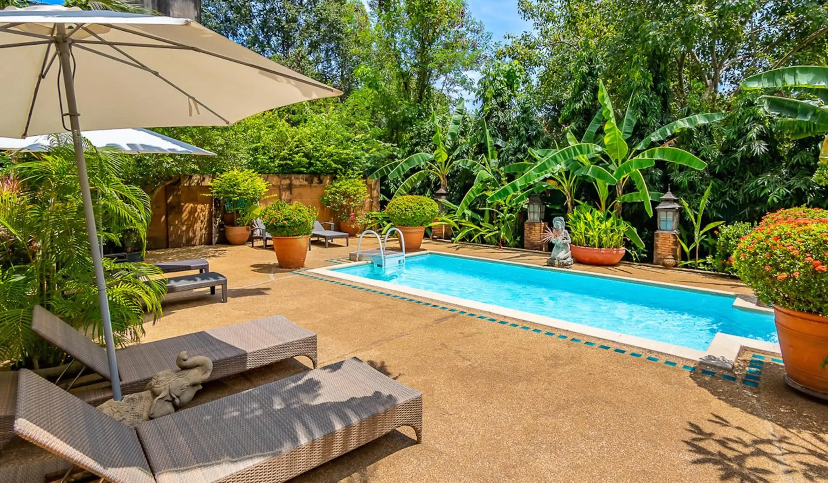 Swimming Pool in Ban Keaw Villas