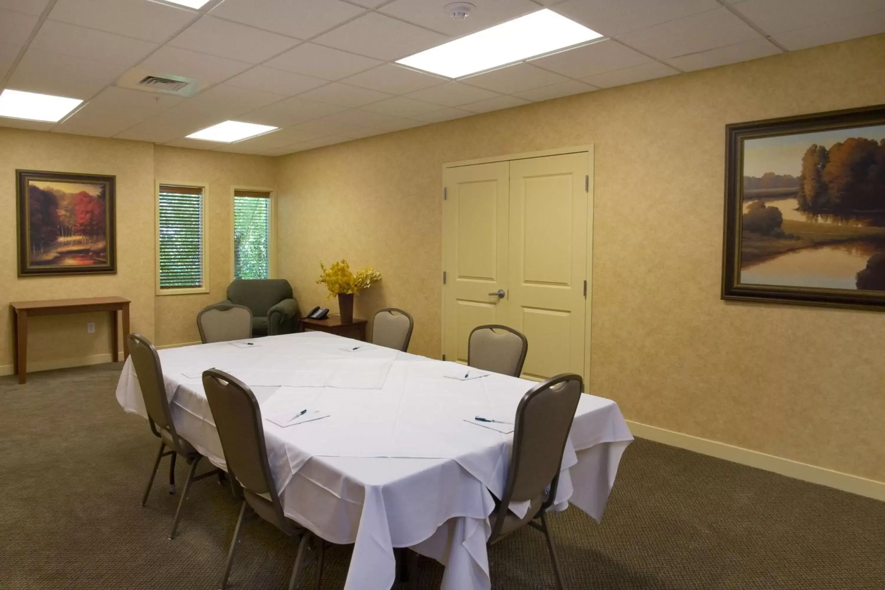 Meeting/conference room in Homewood Suites by Hilton Jackson