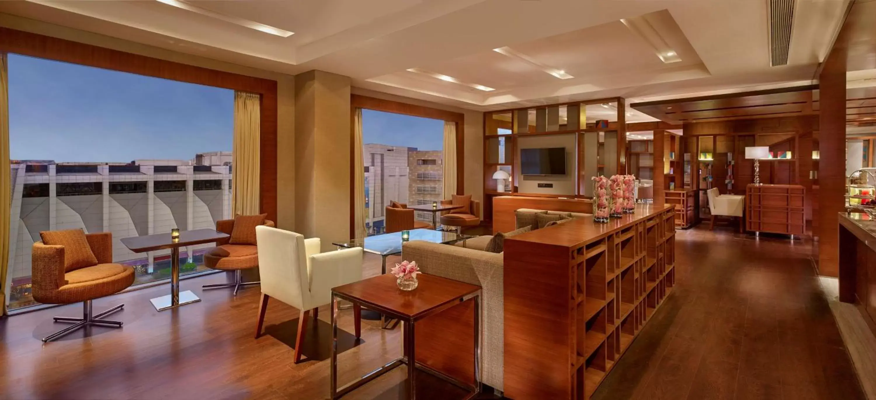 Lounge or bar in Hyatt Regency Chandigarh Lounge or bar in Hyatt Regency Chandigarh